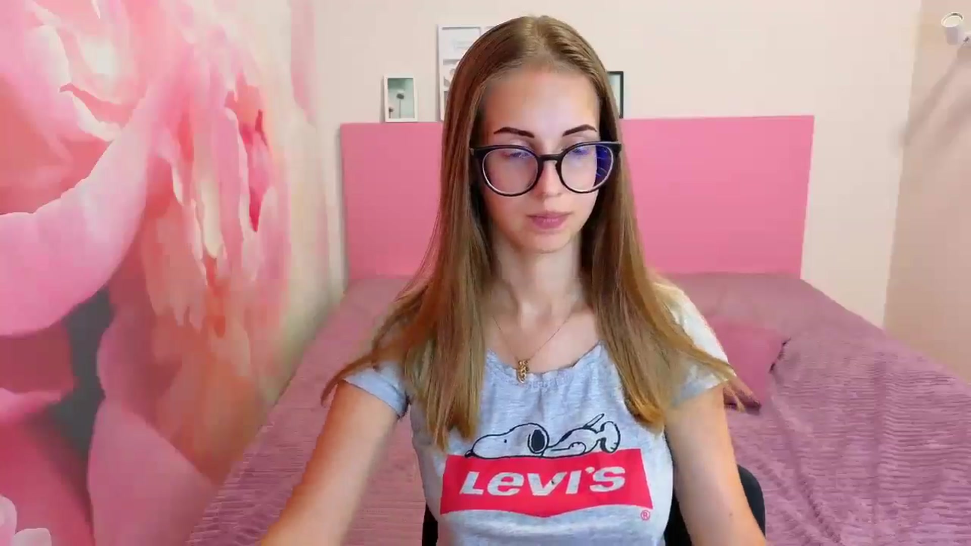 Gallery image thumbnail from Kristina_Adel's myfreecams stream on, 07/24/2025, 16:45 image 3 of 20