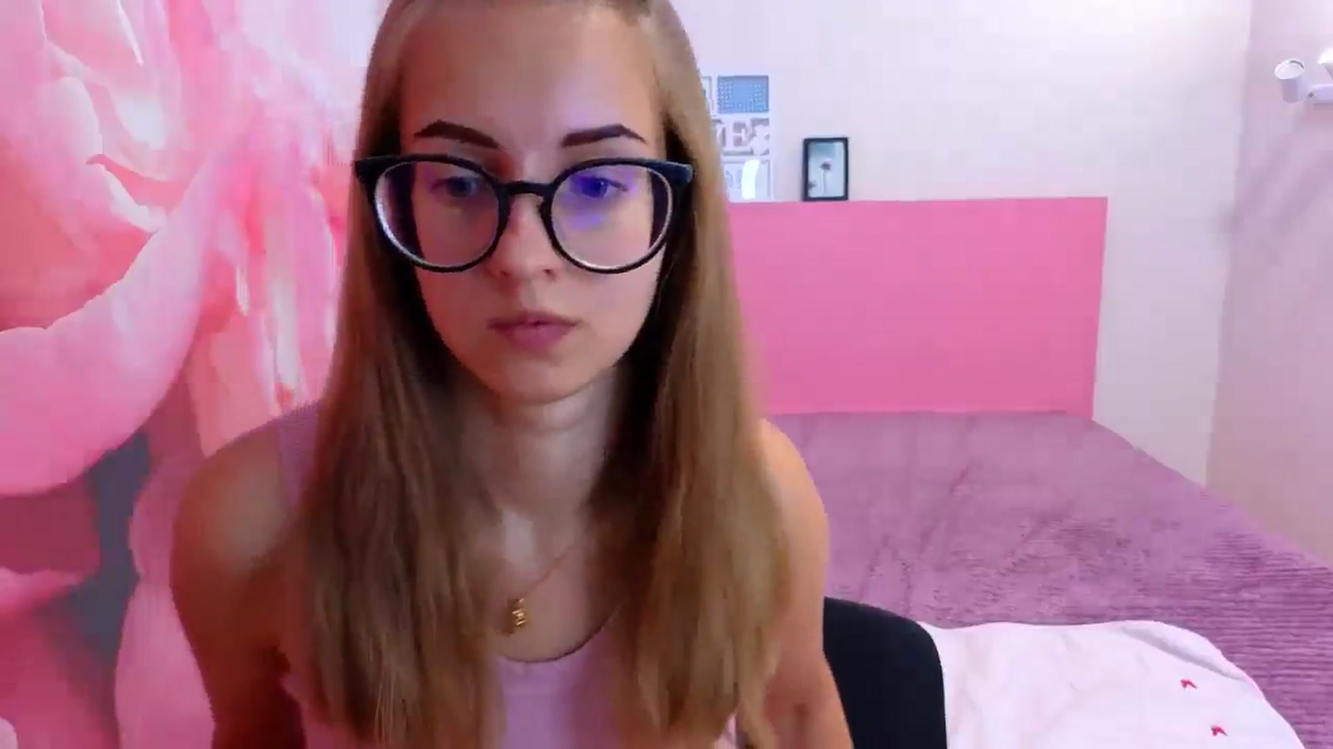 Gallery image thumbnail from Kristina_Adel's myfreecams stream on, 07/28/2025, 10:28 image 17 of 20