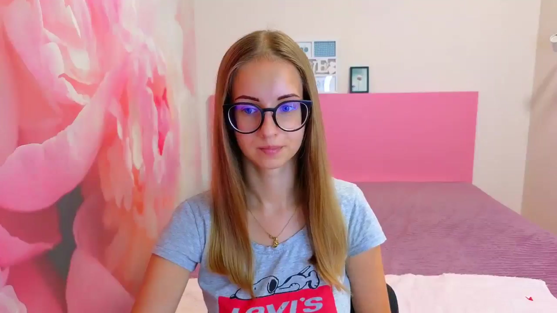 Gallery image thumbnail from Kristina_Adel's myfreecams stream on, 07/31/2025, 15:48 image 17 of 20