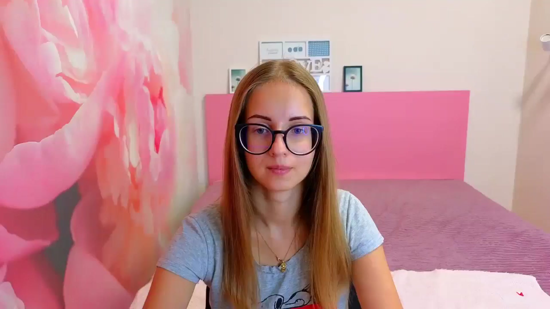 Gallery image thumbnail from Kristina_Adel's myfreecams stream on, 07/31/2025, 15:48 image 1 of 20