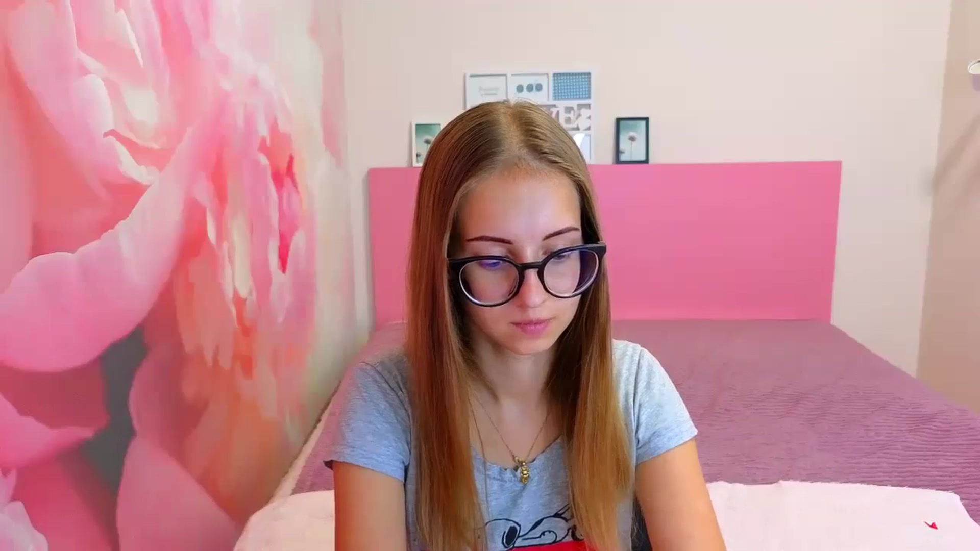 Gallery image thumbnail from Kristina_Adel's myfreecams stream on, 07/31/2025, 15:48 image 3 of 20