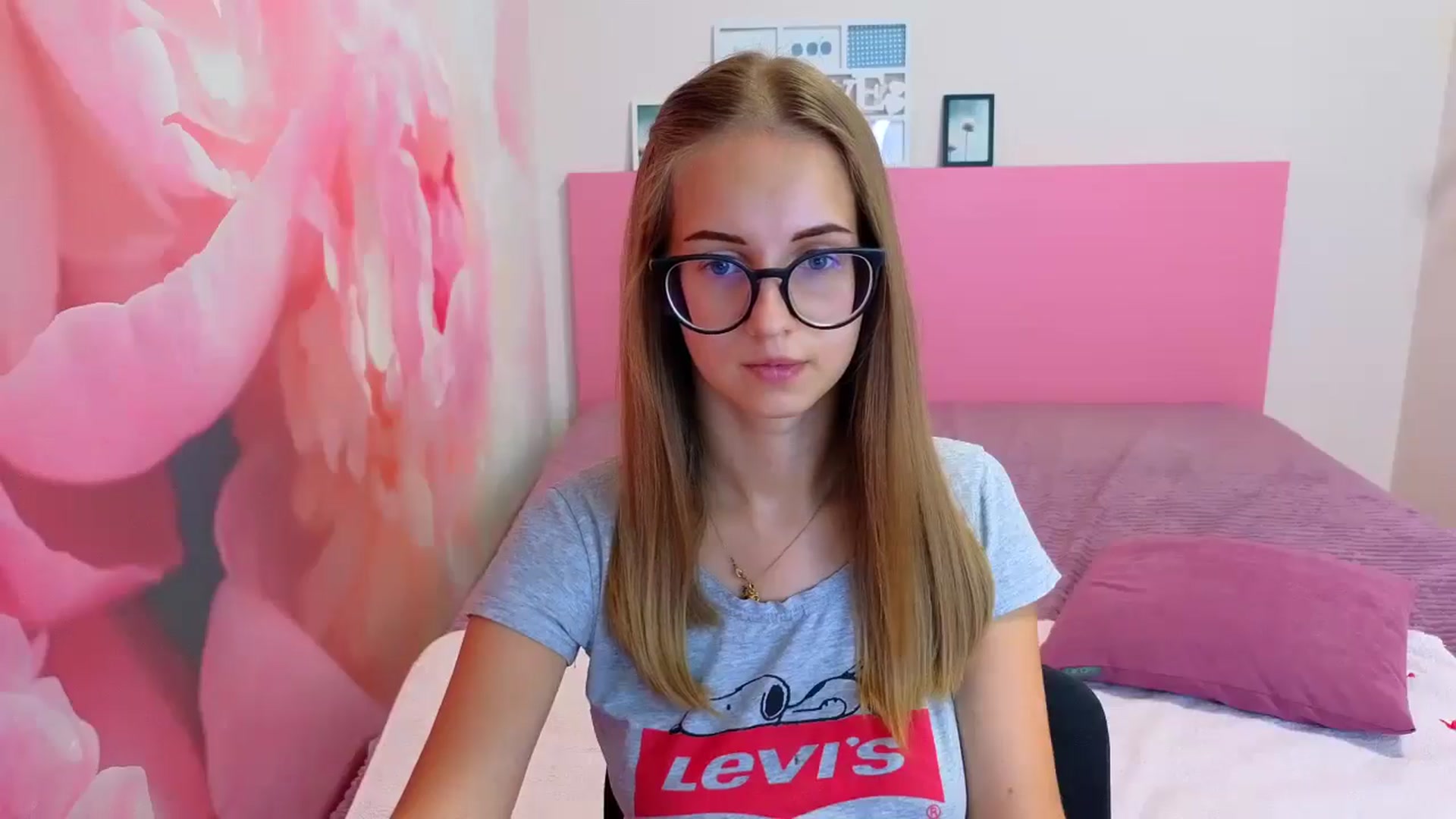Gallery image thumbnail from Kristina_Adel's myfreecams stream on, 08/07/2025, 08:49 image 7 of 20