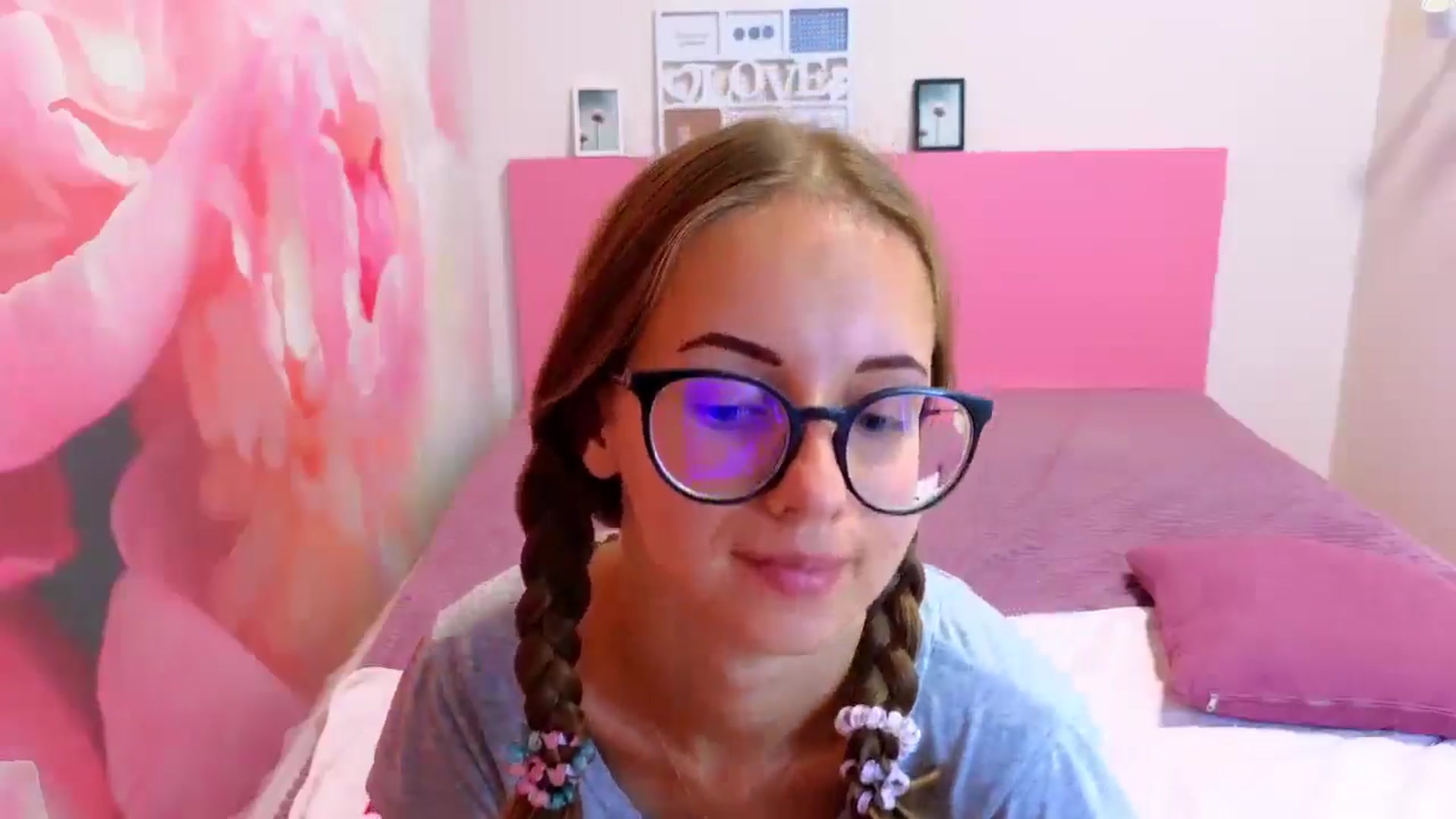 Gallery image thumbnail from Kristina_Adel's myfreecams stream on, 08/20/2025, 10:51 image 10 of 20