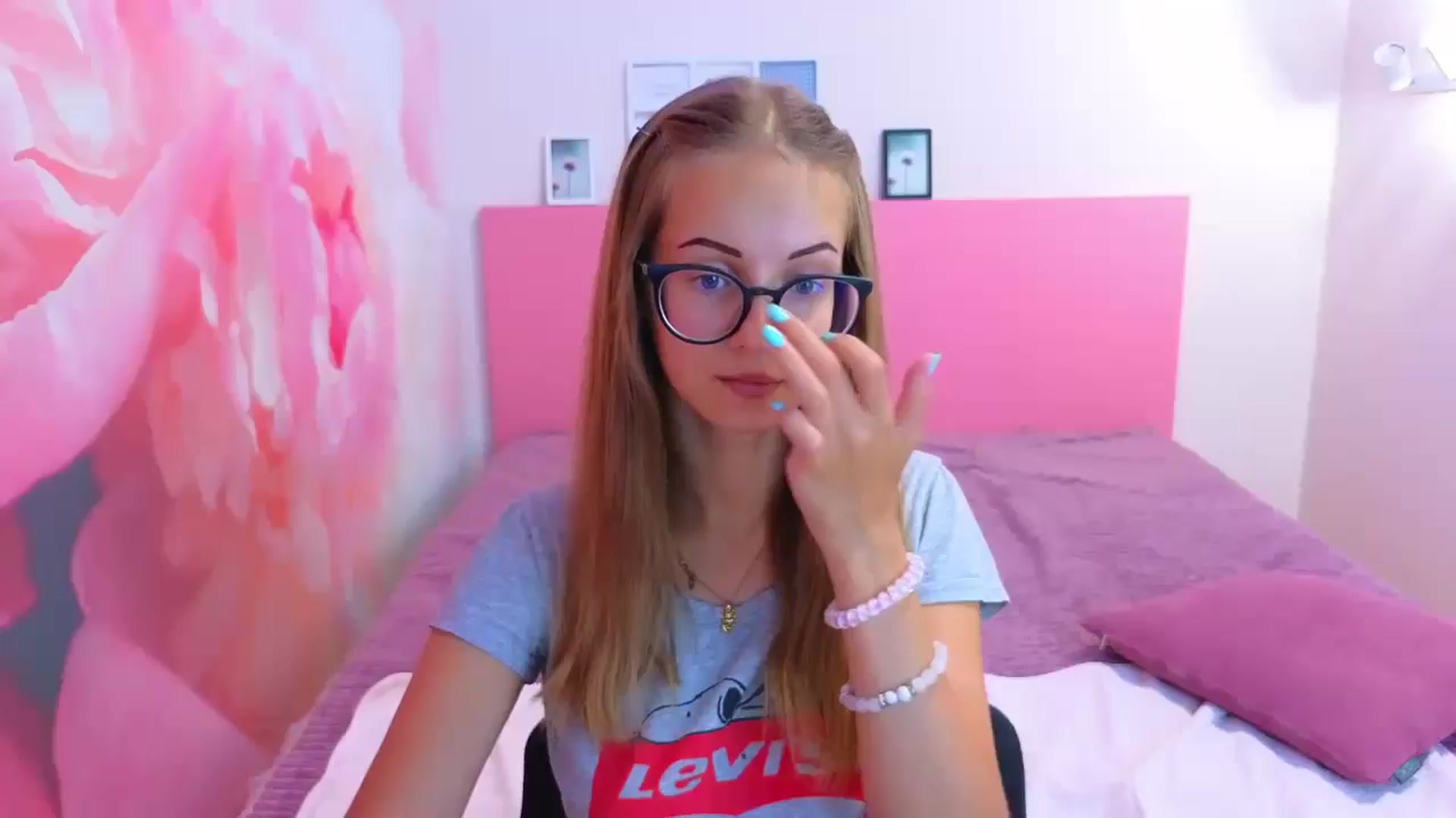 Gallery image thumbnail from Kristina_Adel's myfreecams stream on, 08/23/2025, 07:56 image 15 of 20