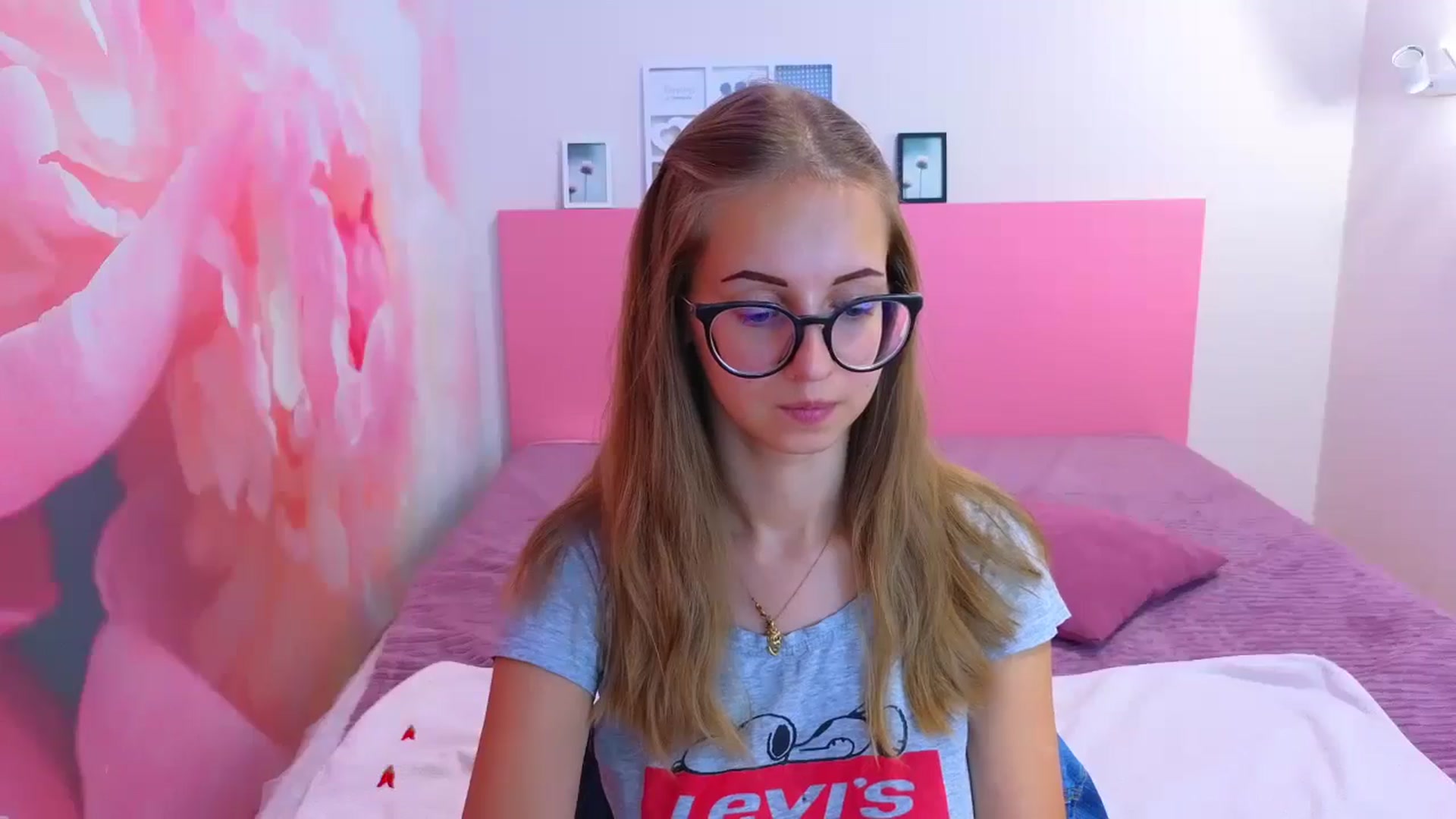 Gallery image thumbnail from Kristina_Adel's myfreecams stream on, 08/25/2025, 08:54 image 20 of 20