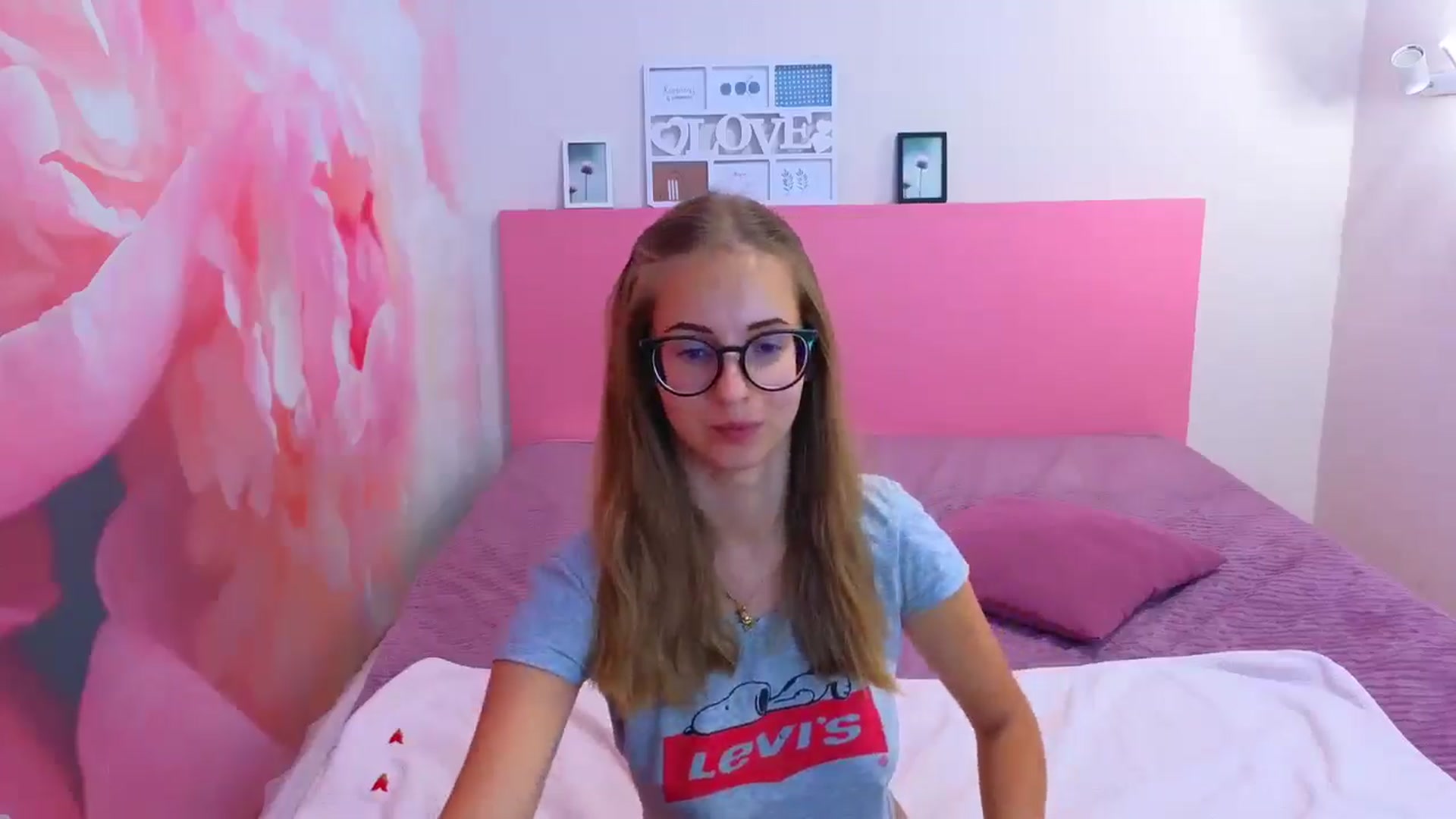 Gallery image thumbnail from Kristina_Adel's myfreecams stream on, 08/25/2025, 08:54 image 2 of 20