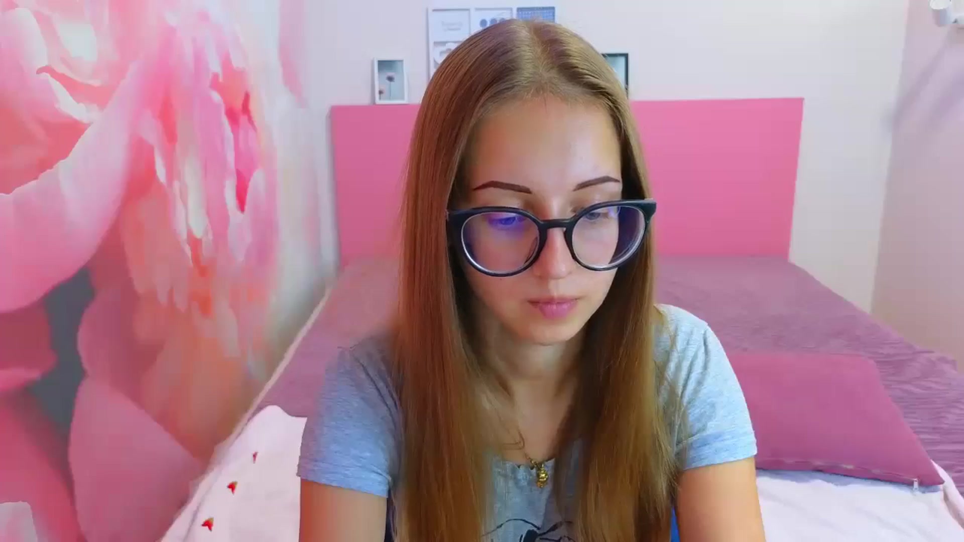 Gallery image thumbnail from Kristina_Adel's myfreecams stream on, 09/03/2025, 08:10 image 3 of 20