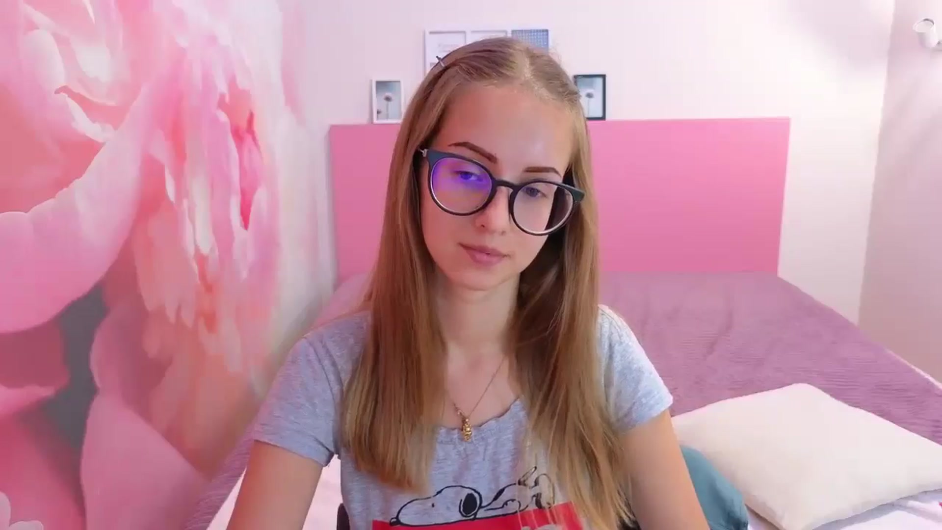Gallery image thumbnail from Kristina_Adel's myfreecams stream on, 09/24/2025, 10:12 image 20 of 20