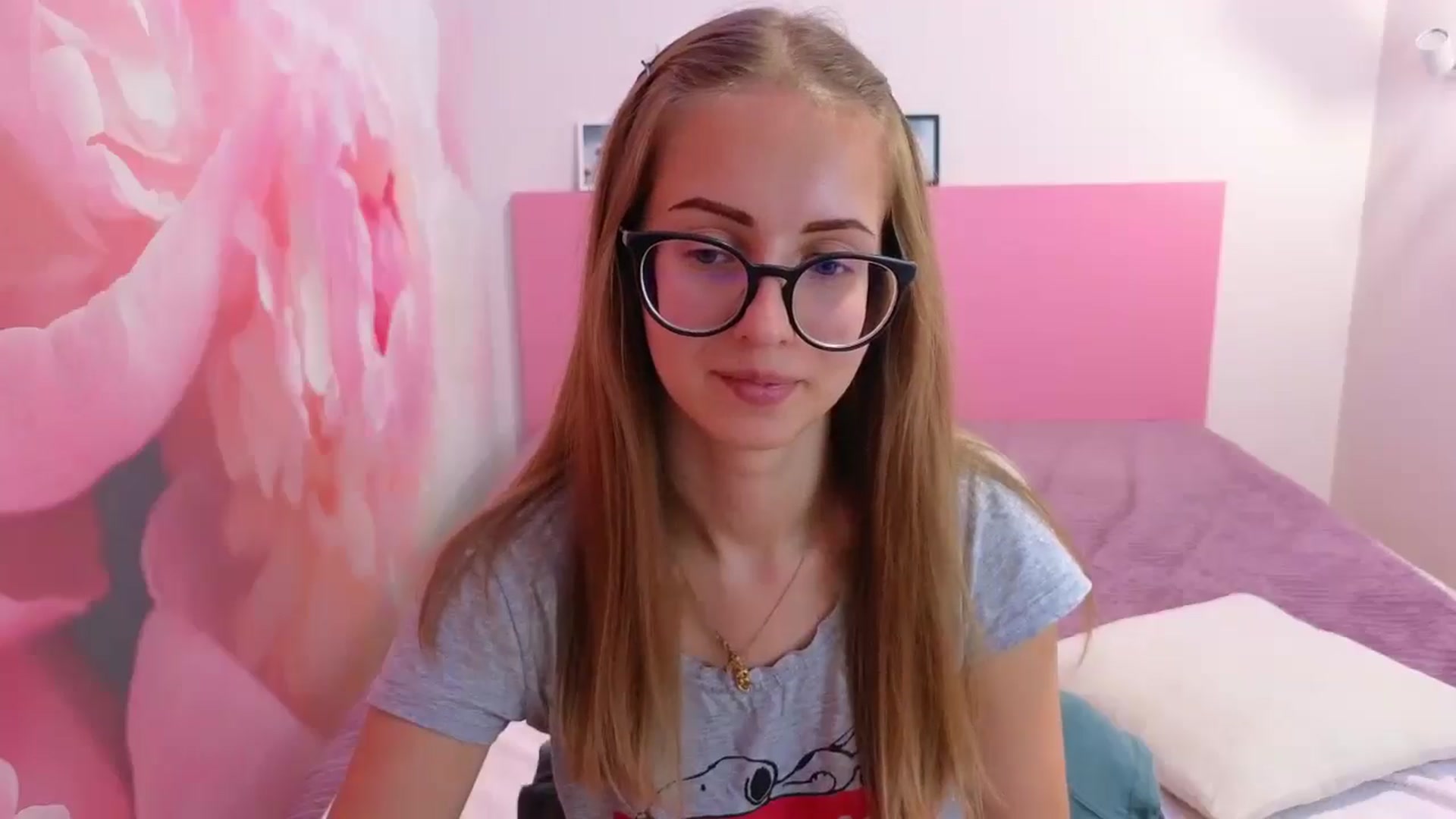Gallery image thumbnail from Kristina_Adel's myfreecams stream on, 09/24/2025, 10:12 image 3 of 20