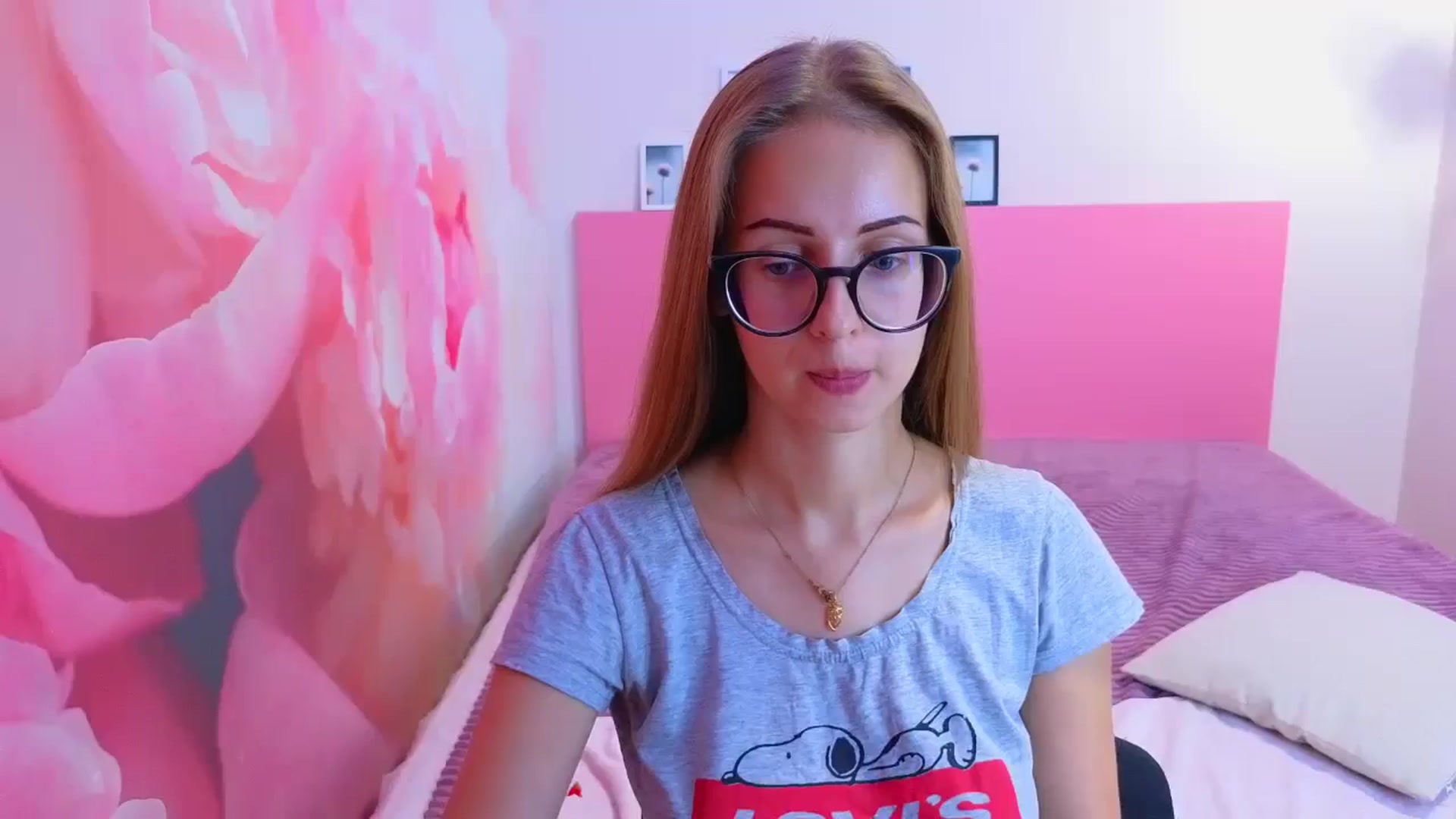 Gallery image thumbnail from Kristina_Adel's myfreecams stream on, 10/06/2025, 10:47 image 1 of 20