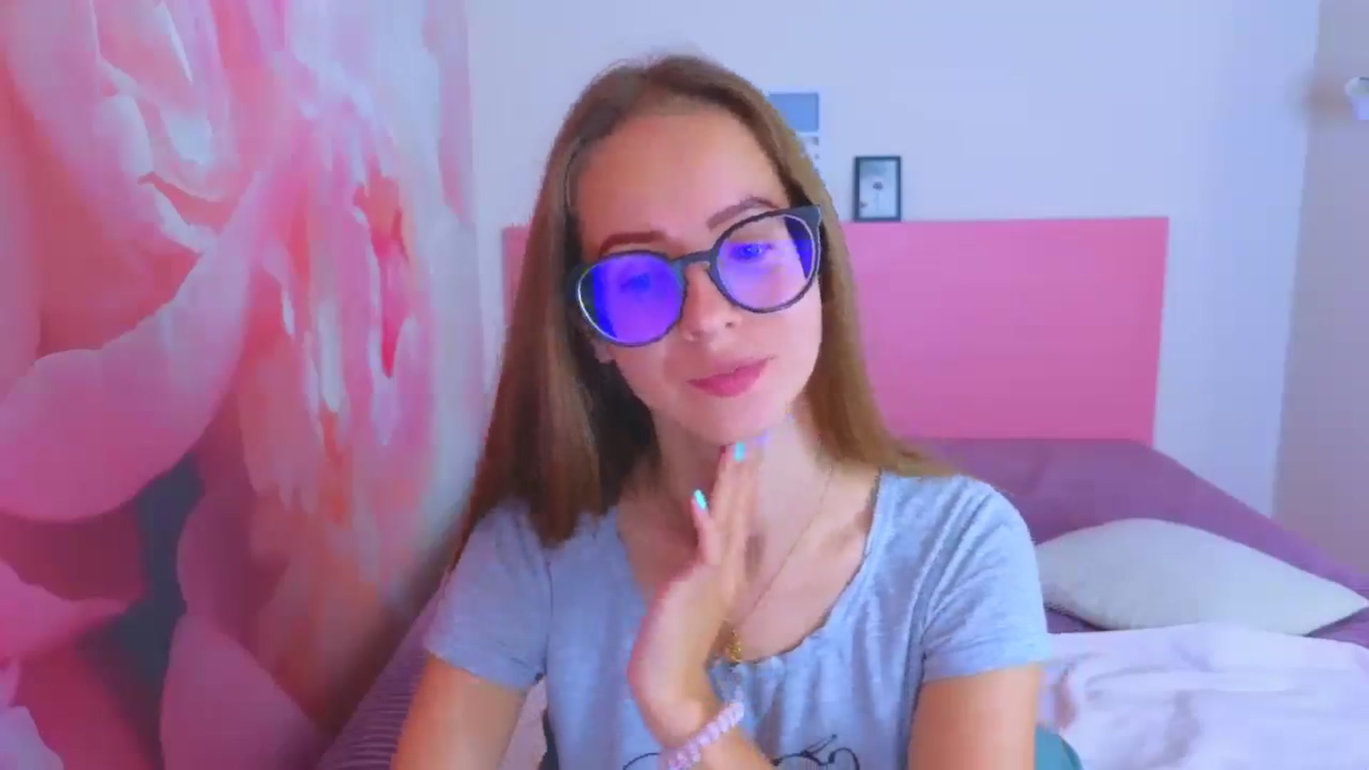 Gallery image thumbnail from Kristina_Adel's myfreecams stream on, 10/22/2025, 15:20 image 12 of 20