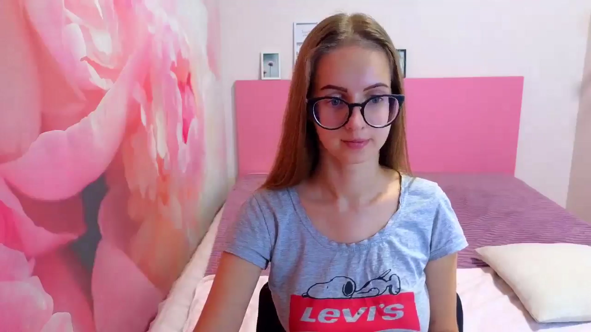 Gallery image thumbnail from Kristina_Adel's myfreecams stream on, 10/27/2025, 09:13 image 9 of 20