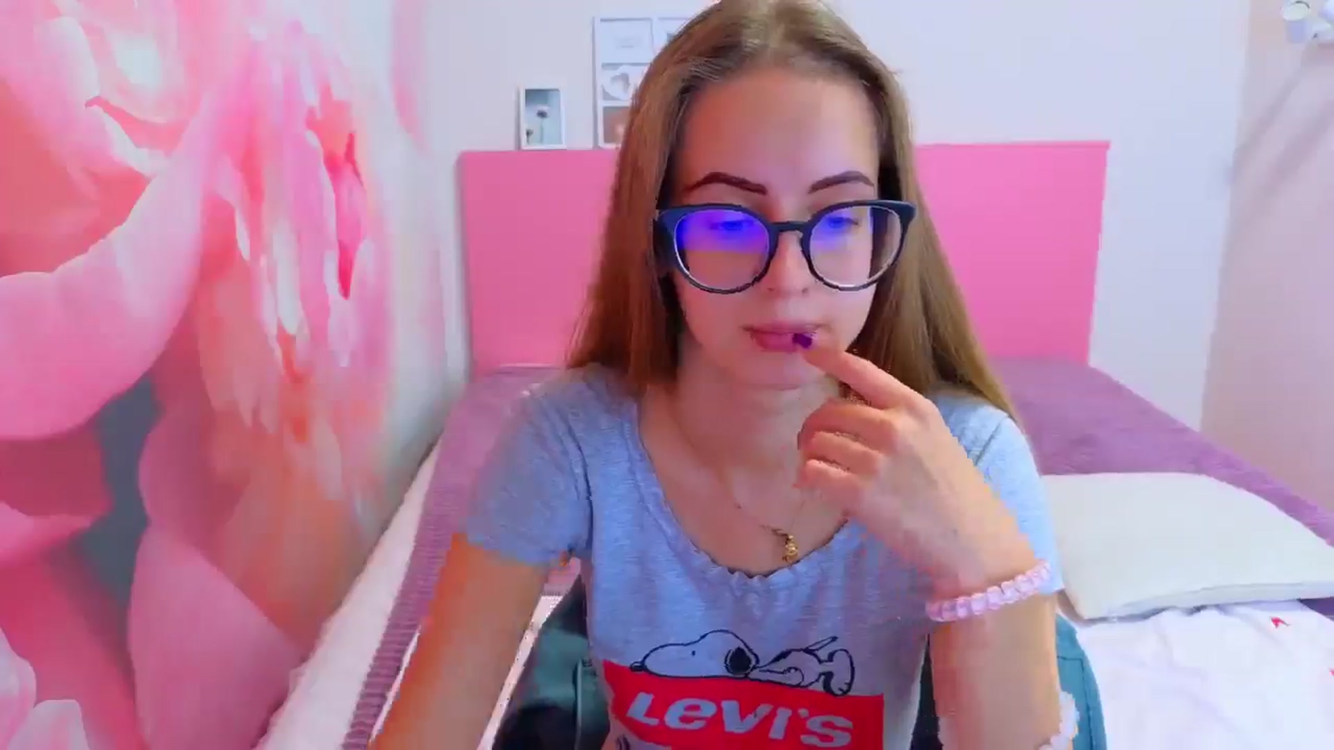 Gallery image thumbnail from Kristina_Adel's myfreecams stream on, 10/30/2025, 10:51 image 12 of 20