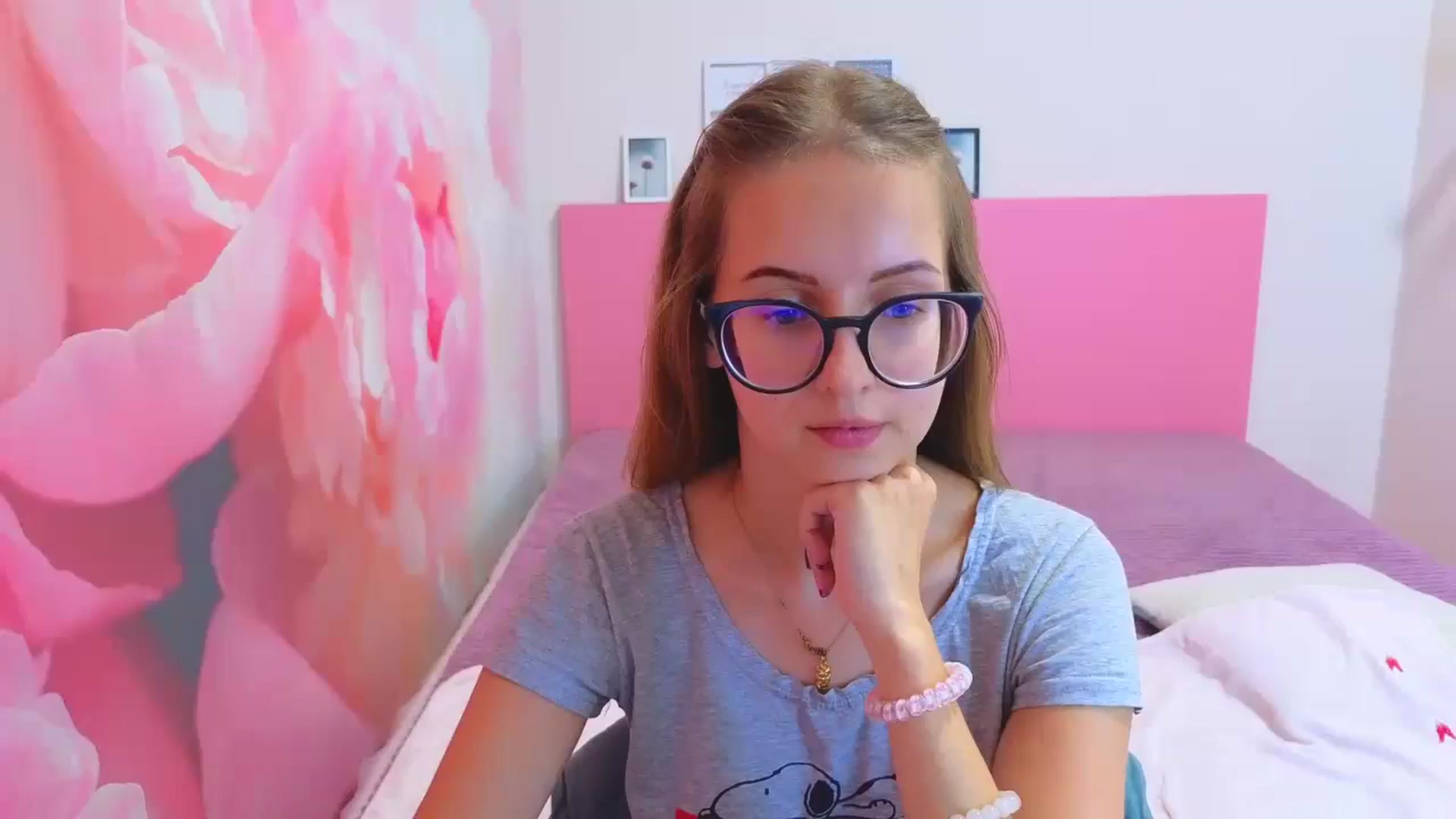 Gallery image thumbnail from Kristina_Adel's myfreecams stream on, 11/06/2025, 10:56 image 19 of 20