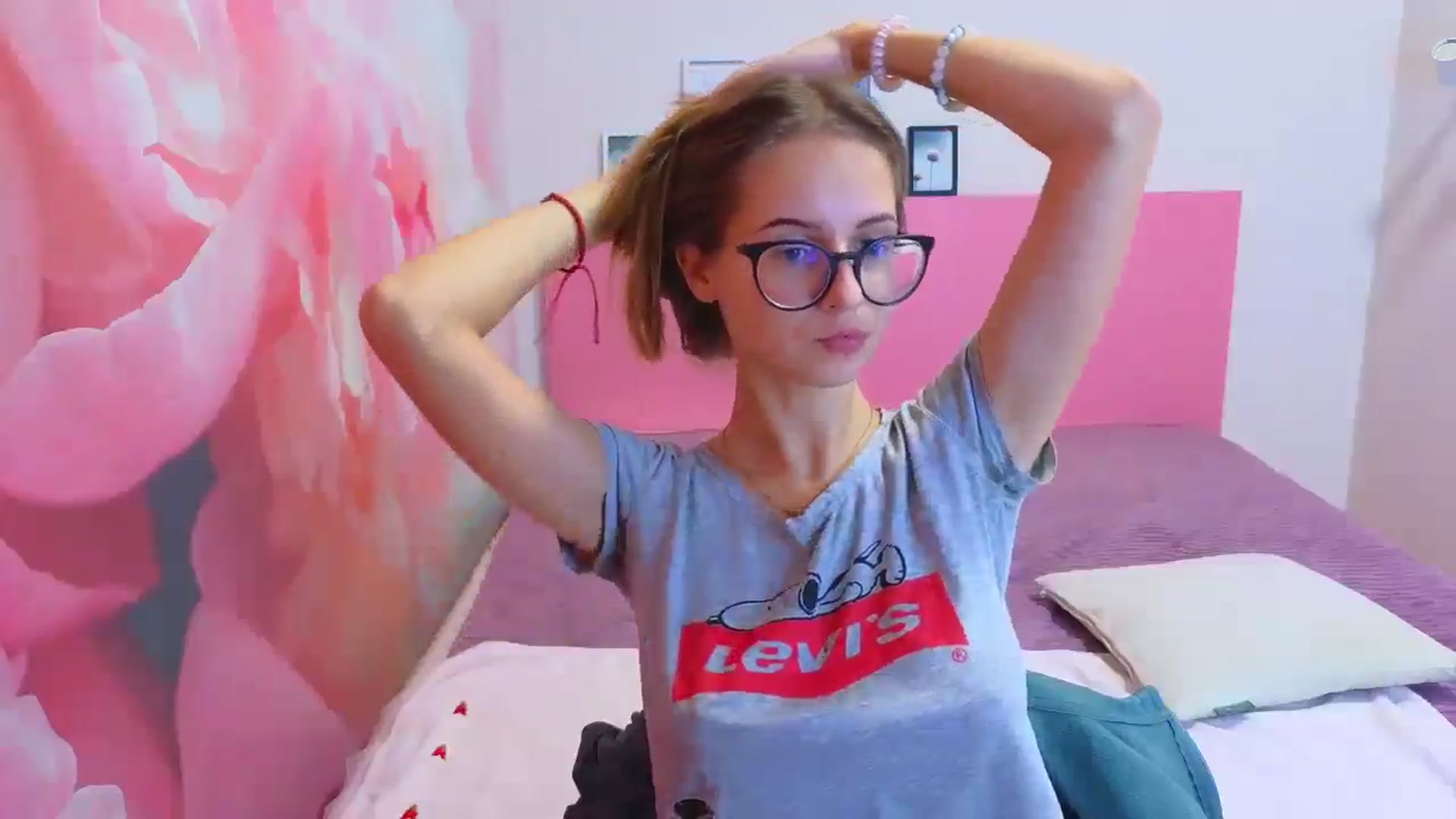 Gallery image thumbnail from Kristina_Adel's myfreecams stream on, 11/07/2025, 10:48 image 14 of 20