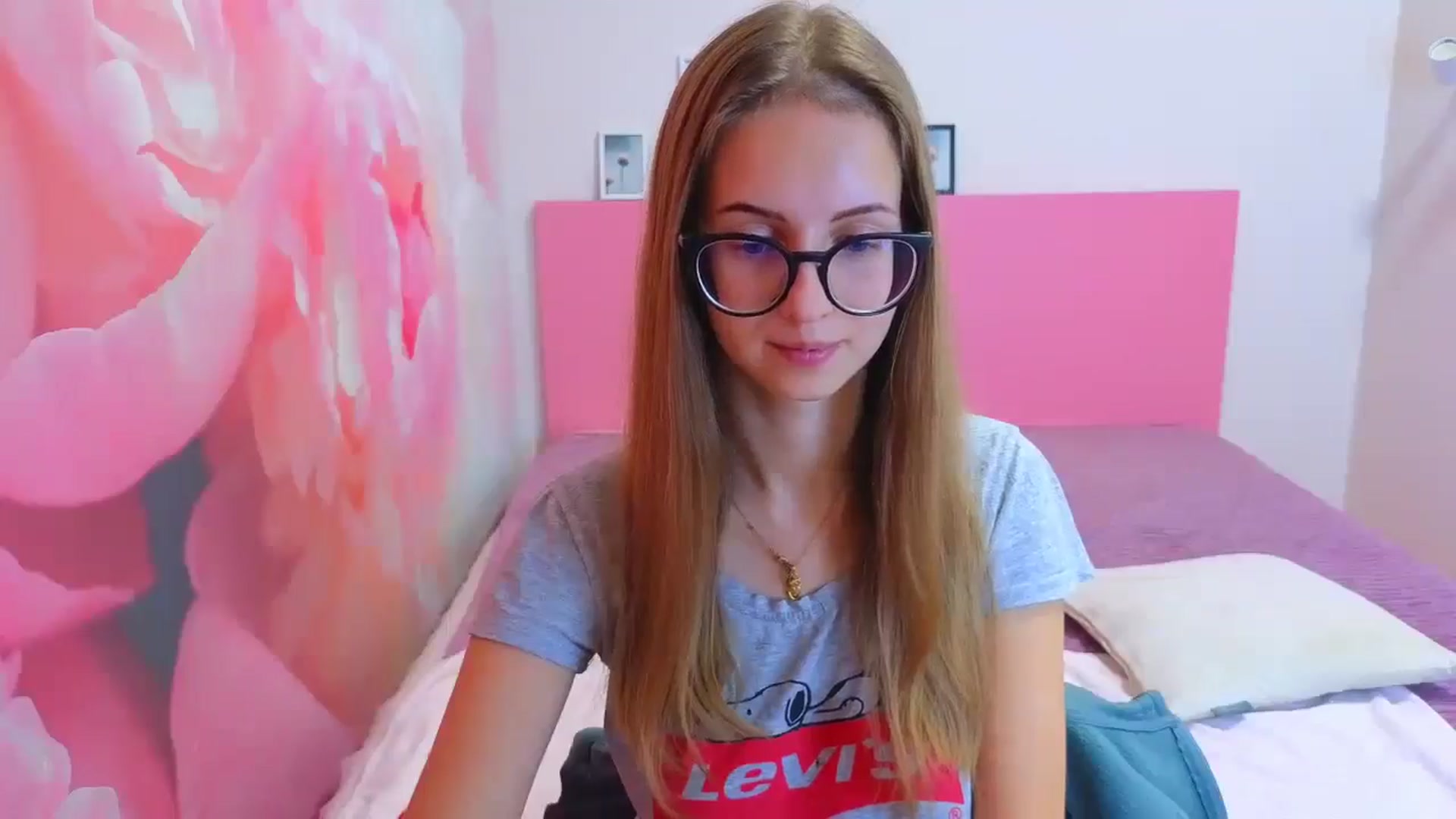 Gallery image thumbnail from Kristina_Adel's myfreecams stream on, 11/07/2025, 10:48 image 4 of 20