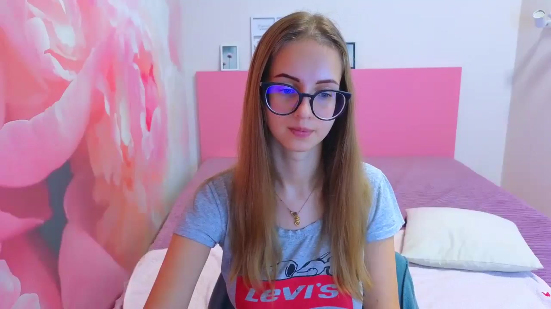 Gallery image thumbnail from Kristina_Adel's myfreecams stream on, 11/10/2025, 09:33 image 3 of 20