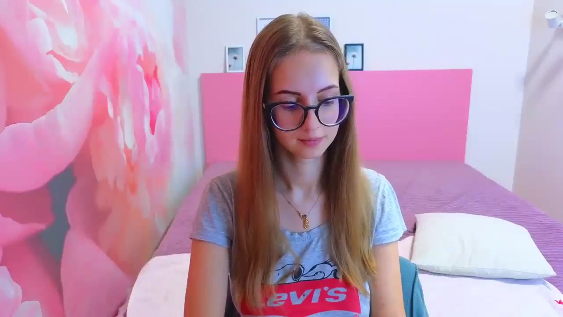 Gallery image thumbnail from Kristina_Adel's myfreecams stream on, 11/10/2025, 09:33 image 15 of 20