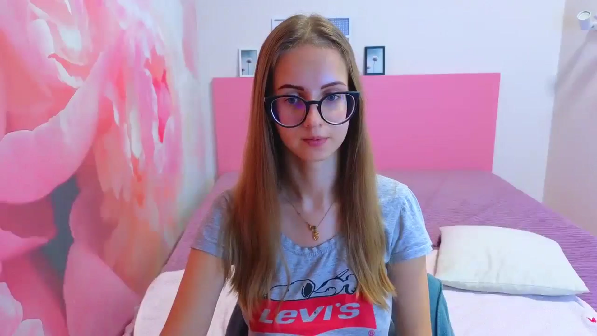 Gallery image thumbnail from Kristina_Adel's myfreecams stream on, 11/10/2025, 09:33 image 7 of 20
