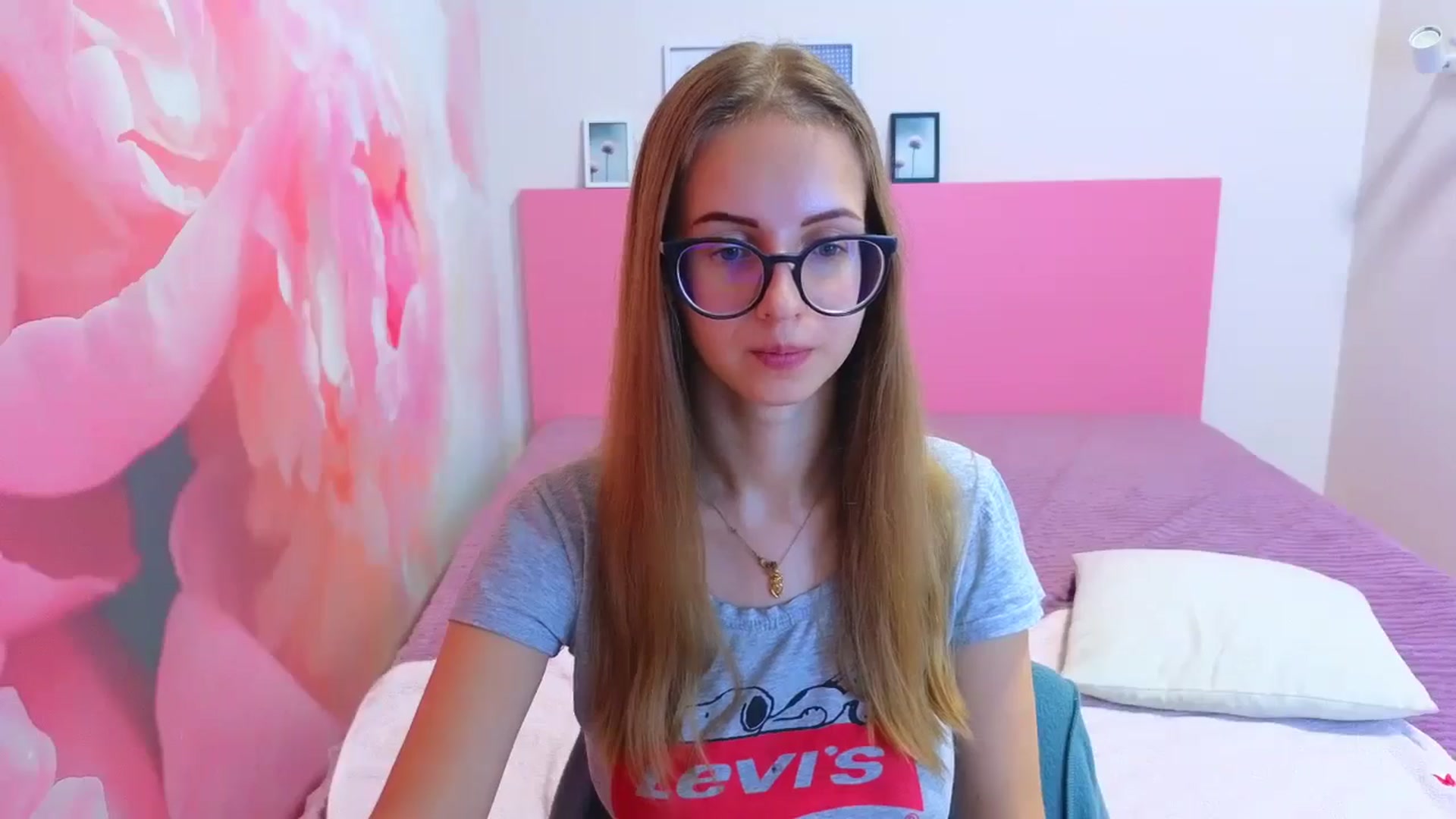 Gallery image thumbnail from Kristina_Adel's myfreecams stream on, 11/10/2025, 09:33 image 14 of 20