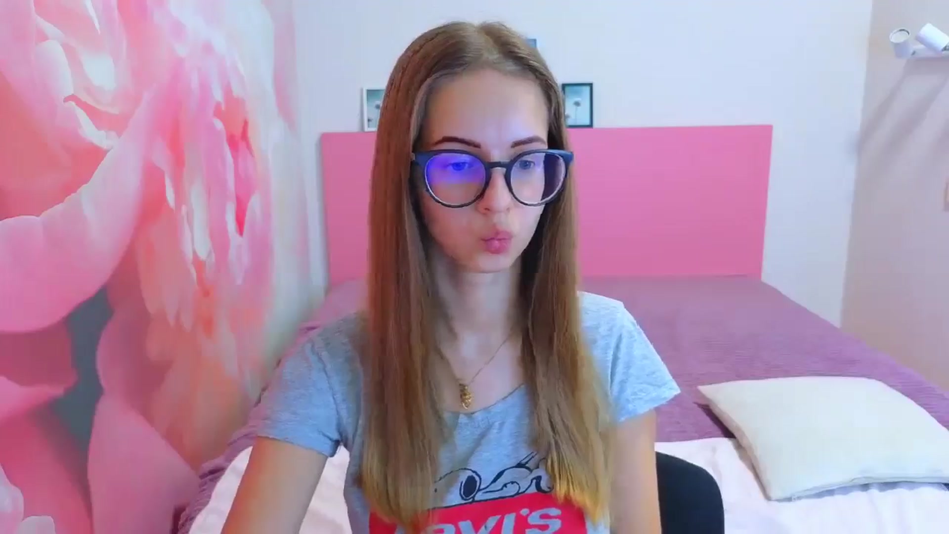 Gallery image thumbnail from Kristina_Adel's myfreecams stream on, 11/13/2025, 15:11 image 8 of 20