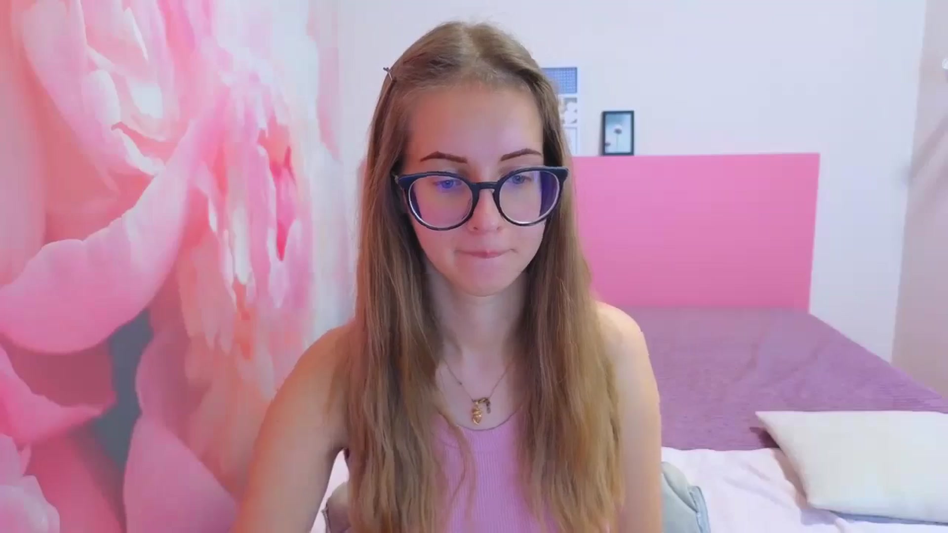 Gallery image thumbnail from Kristina_Adel's myfreecams stream on, 12/01/2025, 08:42 image 8 of 20