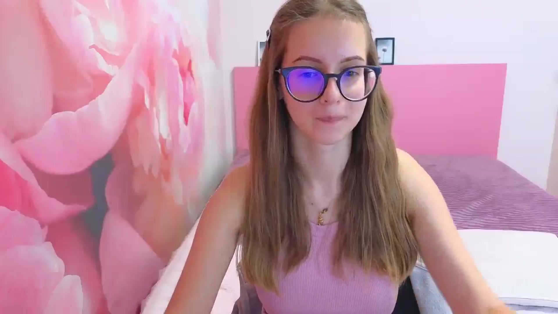 Gallery image thumbnail from Kristina_Adel's myfreecams stream on, 12/03/2025, 12:47 image 11 of 20