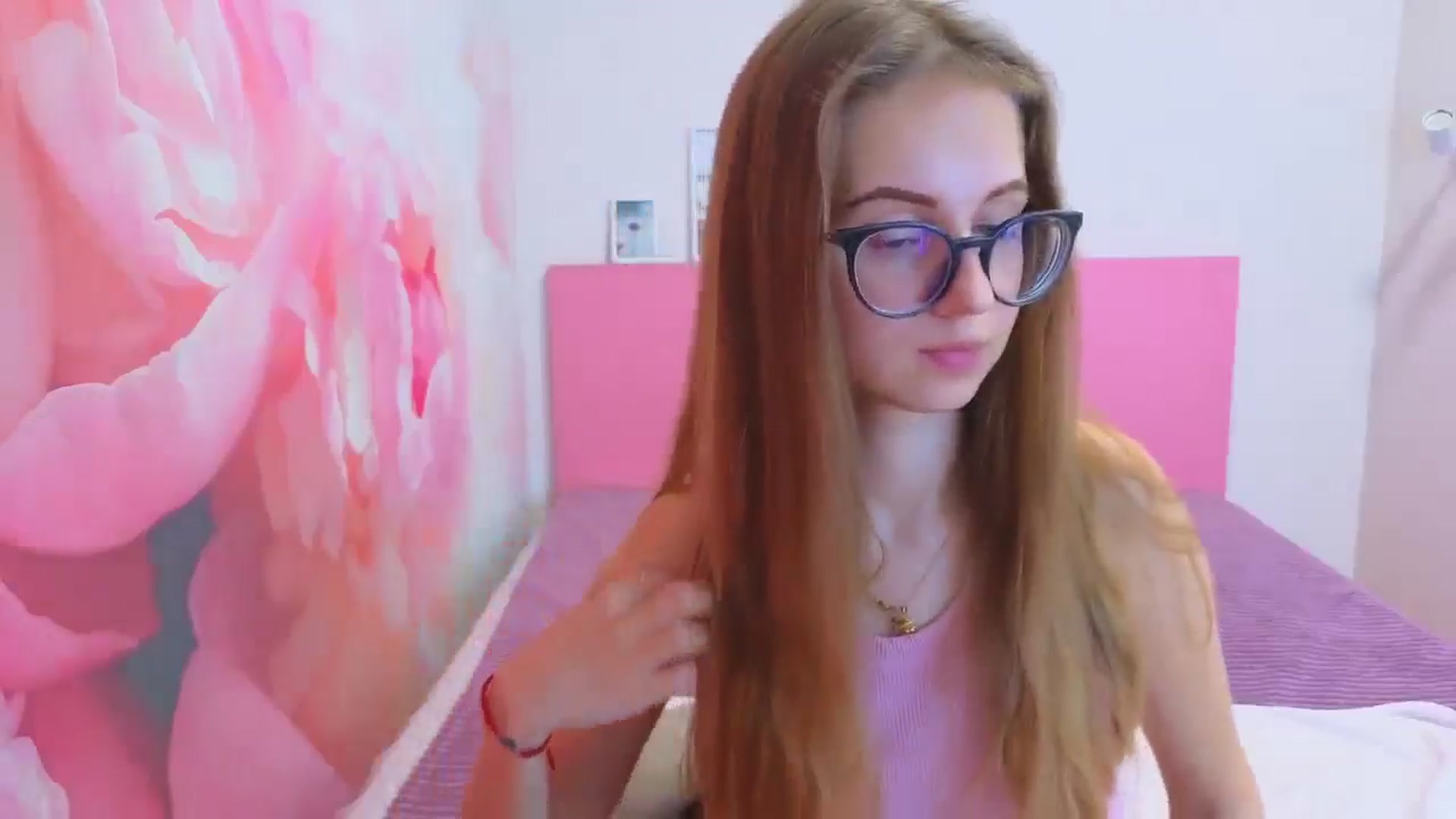Gallery image thumbnail from Kristina_Adel's myfreecams stream on, 12/19/2025, 11:11 image 2 of 20