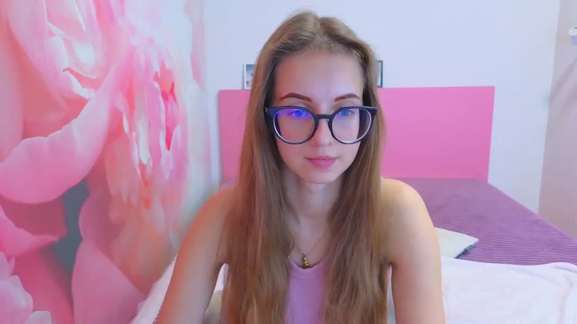 Gallery image thumbnail from Kristina_Adel's myfreecams stream on, 12/19/2025, 11:56 image 8 of 20