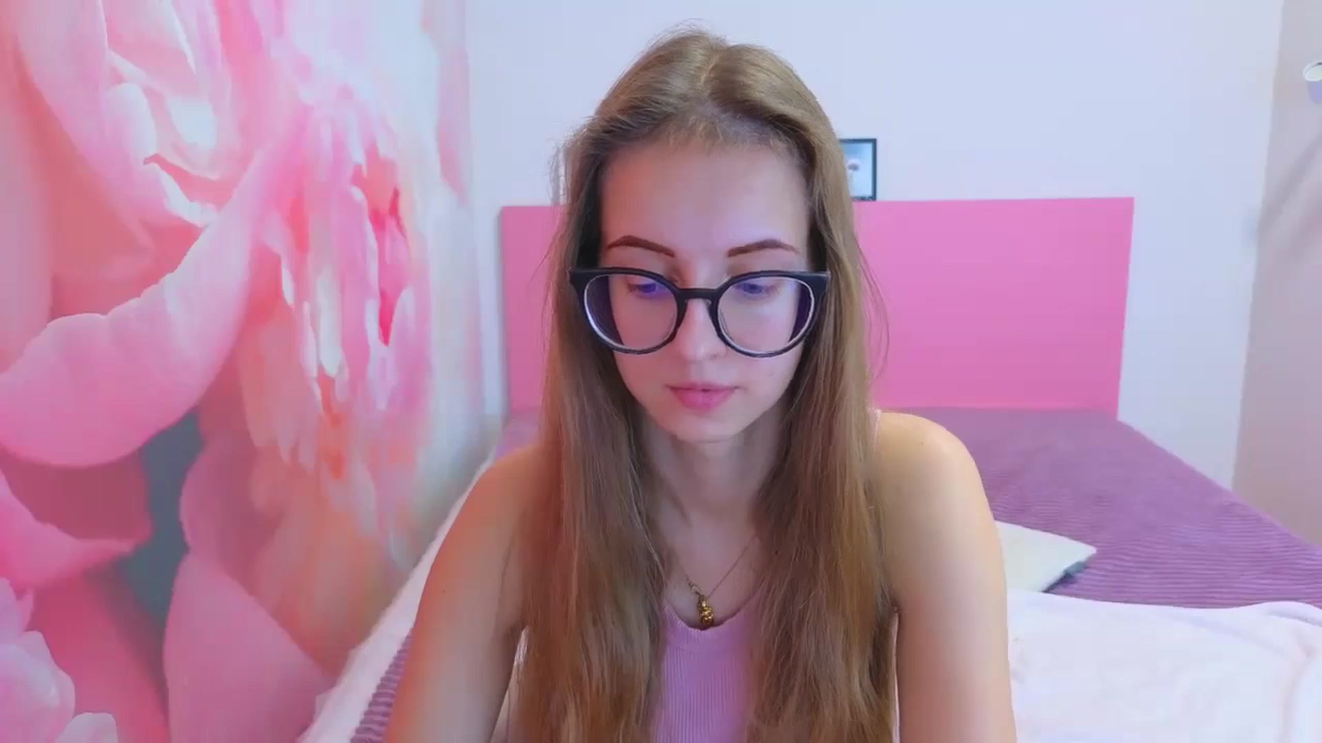 Gallery image thumbnail from Kristina_Adel's myfreecams stream on, 12/19/2025, 11:56 image 9 of 20