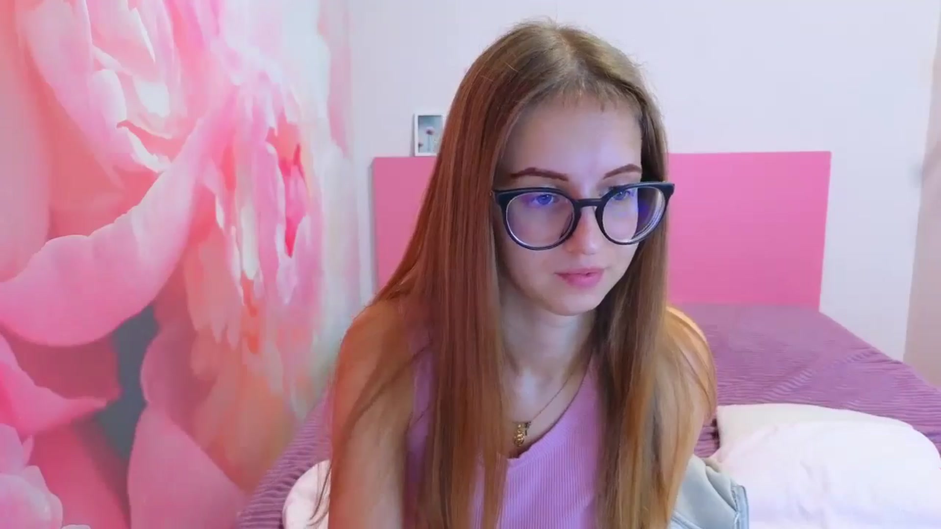 Gallery image thumbnail from Kristina_Adel's myfreecams stream on, 12/22/2025, 10:20 image 2 of 20