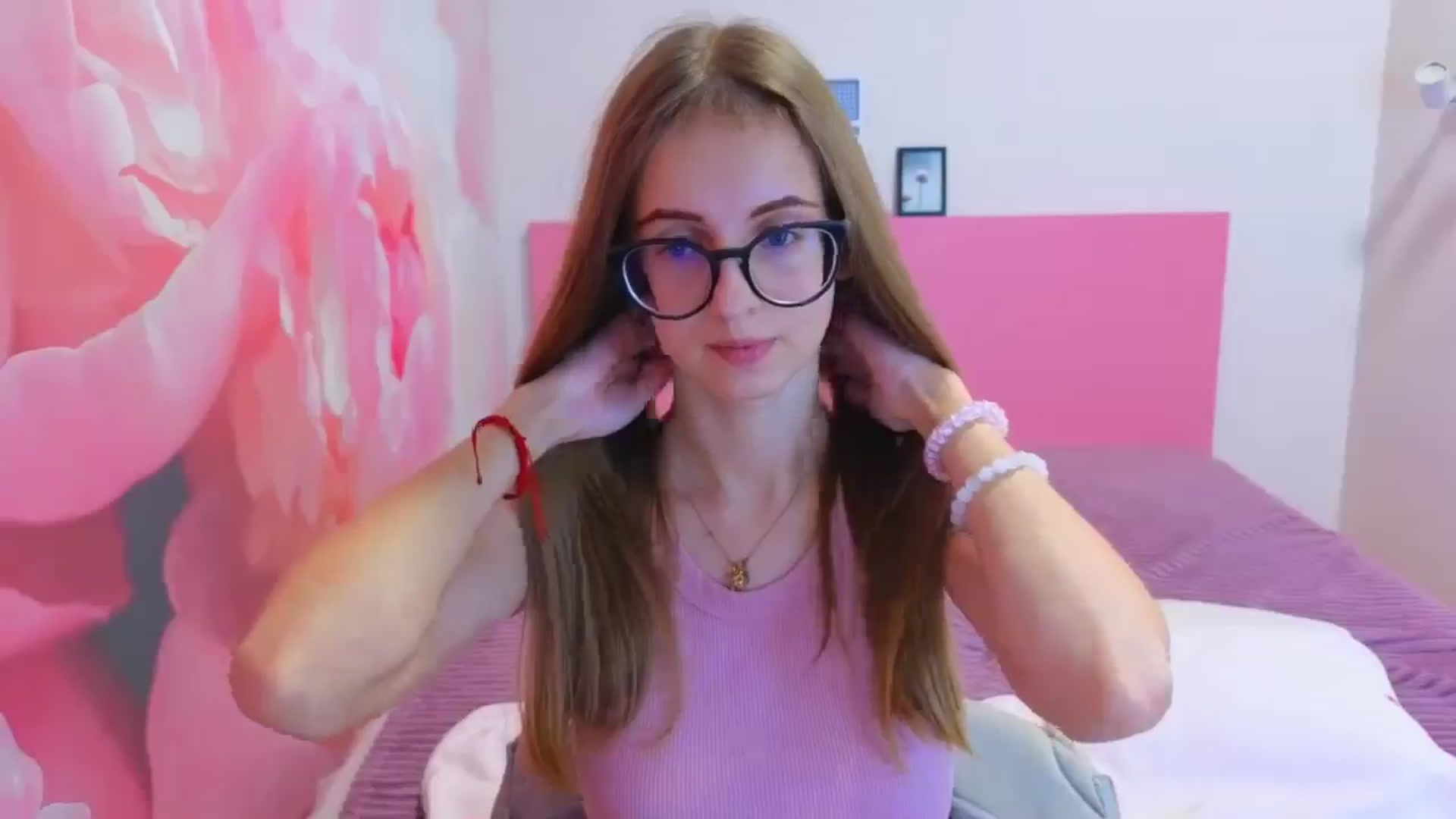 Gallery image thumbnail from Kristina_Adel's myfreecams stream on, 12/22/2025, 11:18 image 9 of 20