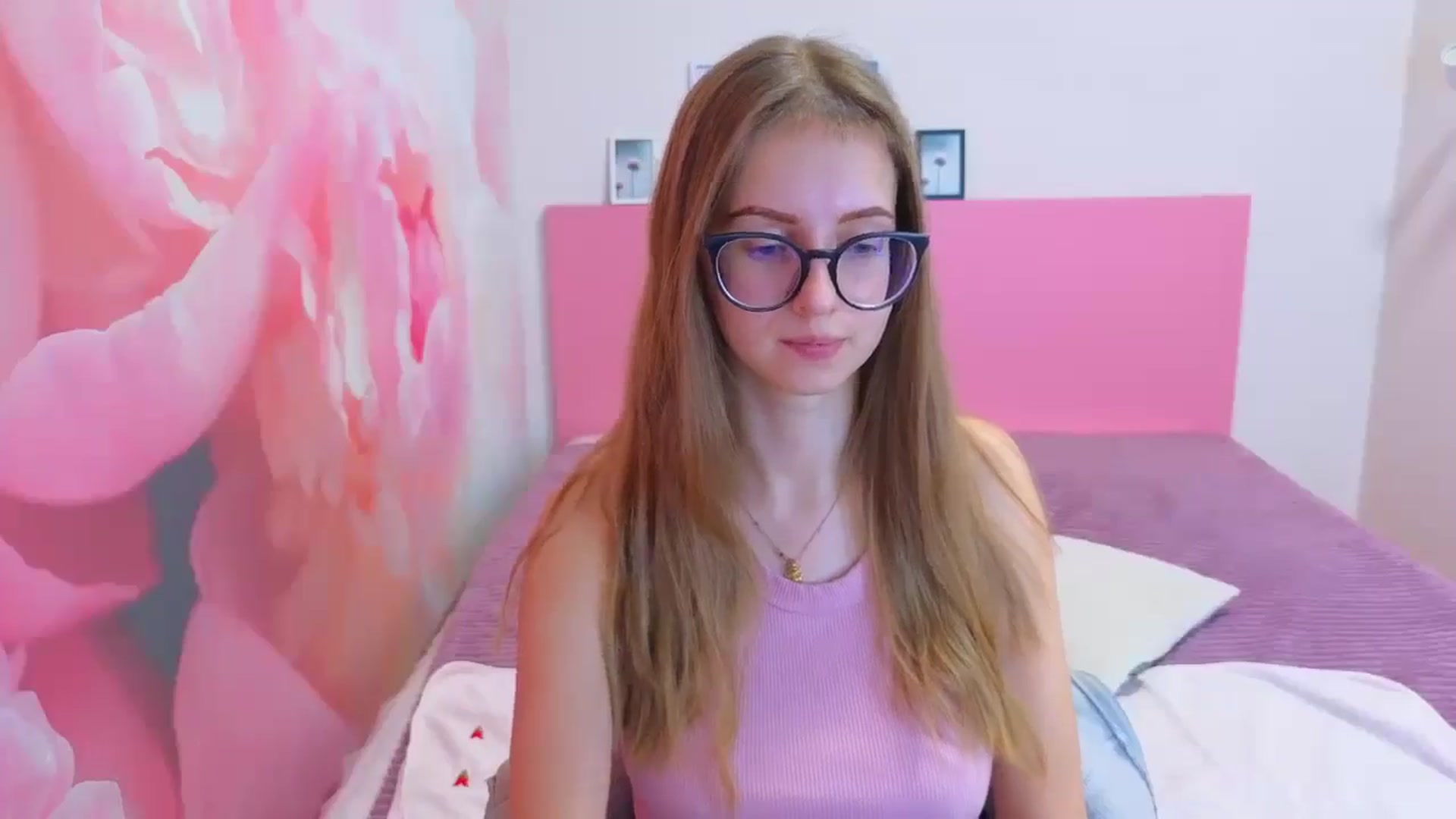 Gallery image thumbnail from Kristina_Adel's myfreecams stream on, 12/25/2025, 11:54 image 4 of 20