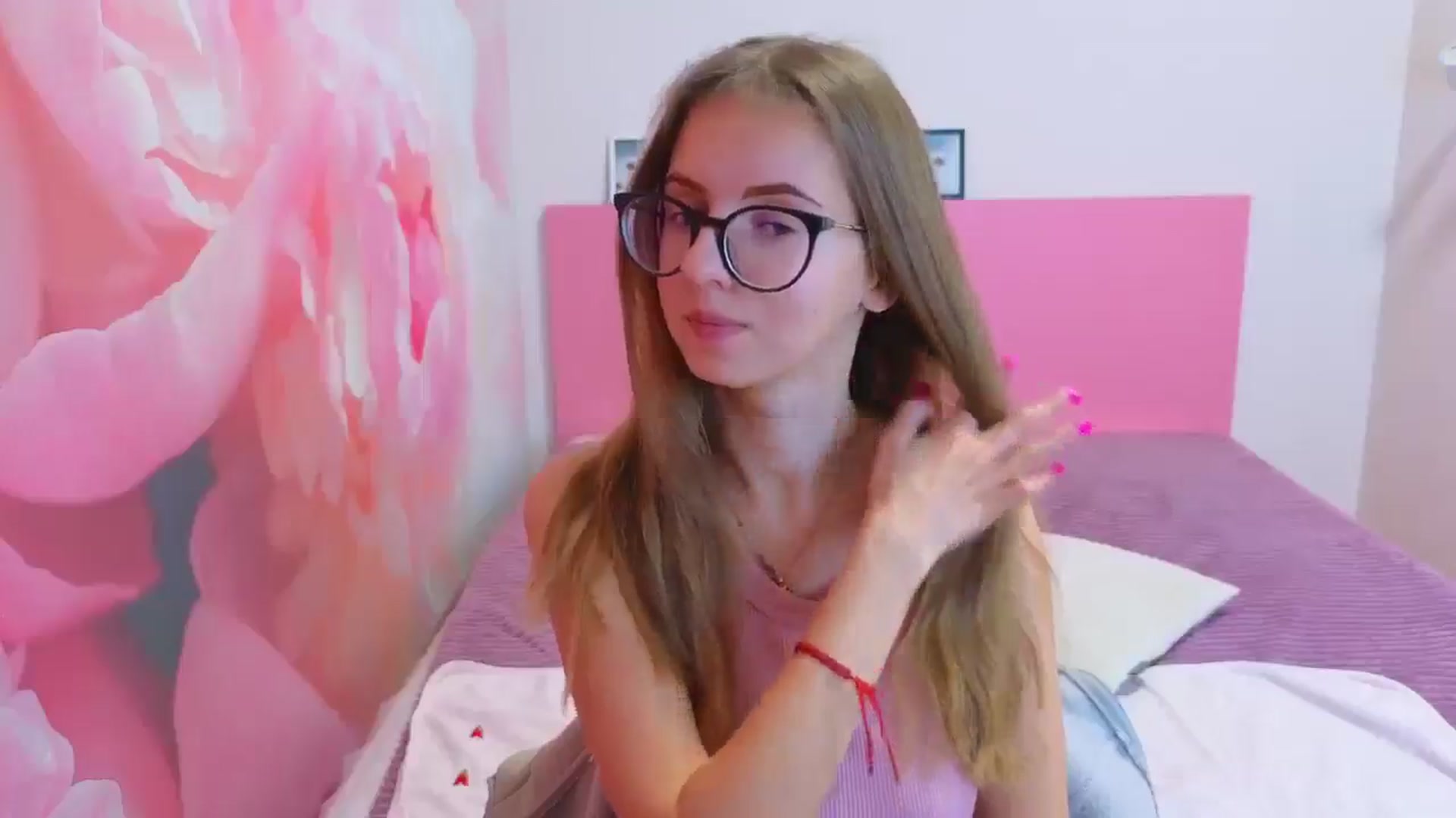 Gallery image thumbnail from Kristina_Adel's myfreecams stream on, 12/25/2025, 11:54 image 3 of 20