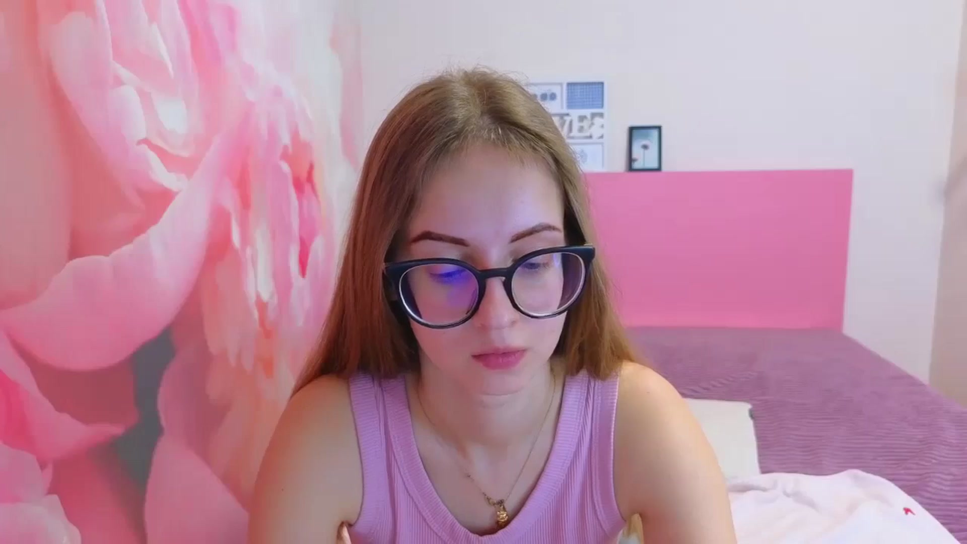Gallery image thumbnail from Kristina_Adel's myfreecams stream on, 01/08/2026, 15:13 image 13 of 20