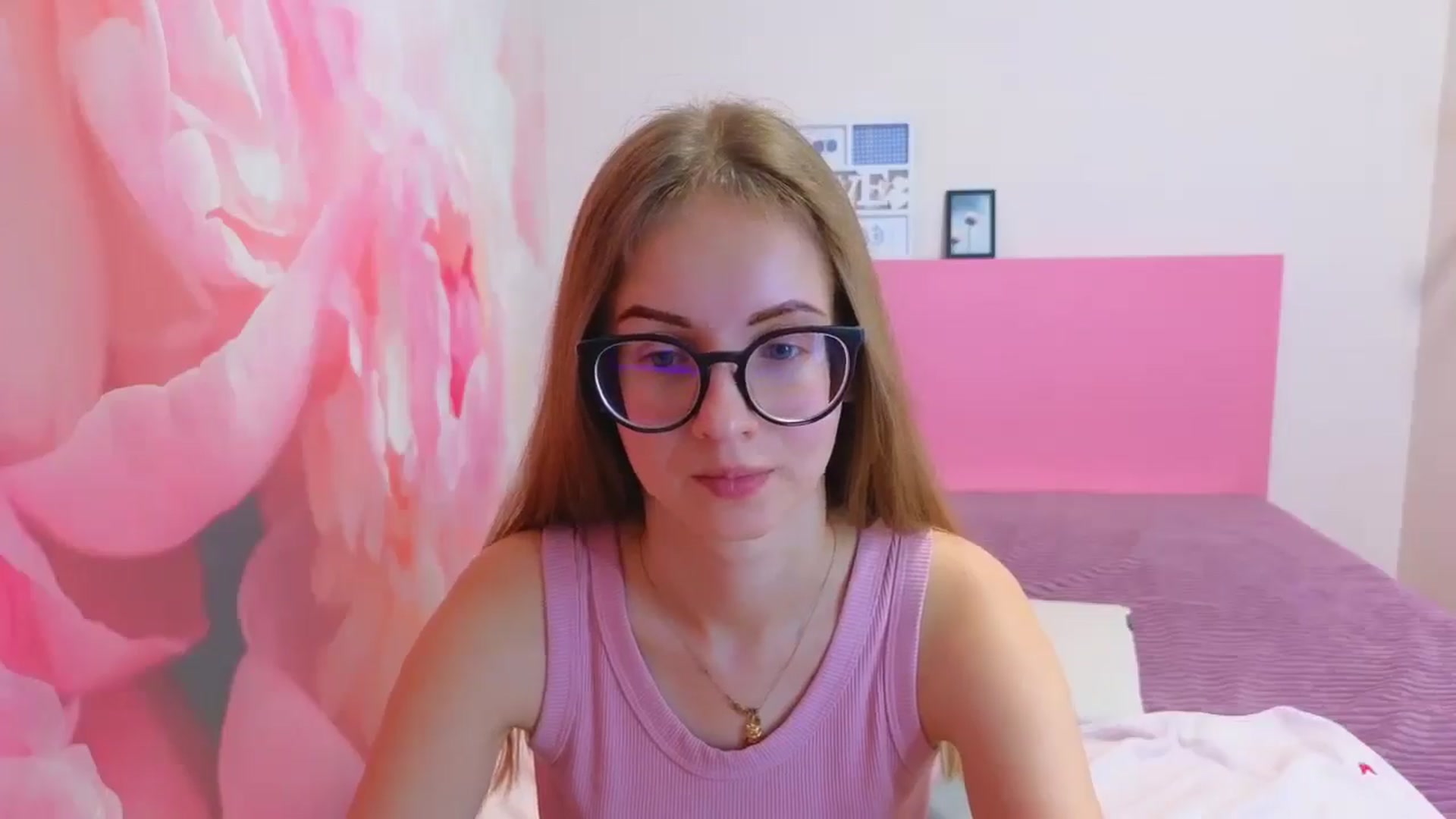 Gallery image thumbnail from Kristina_Adel's myfreecams stream on, 01/08/2026, 15:13 image 12 of 20