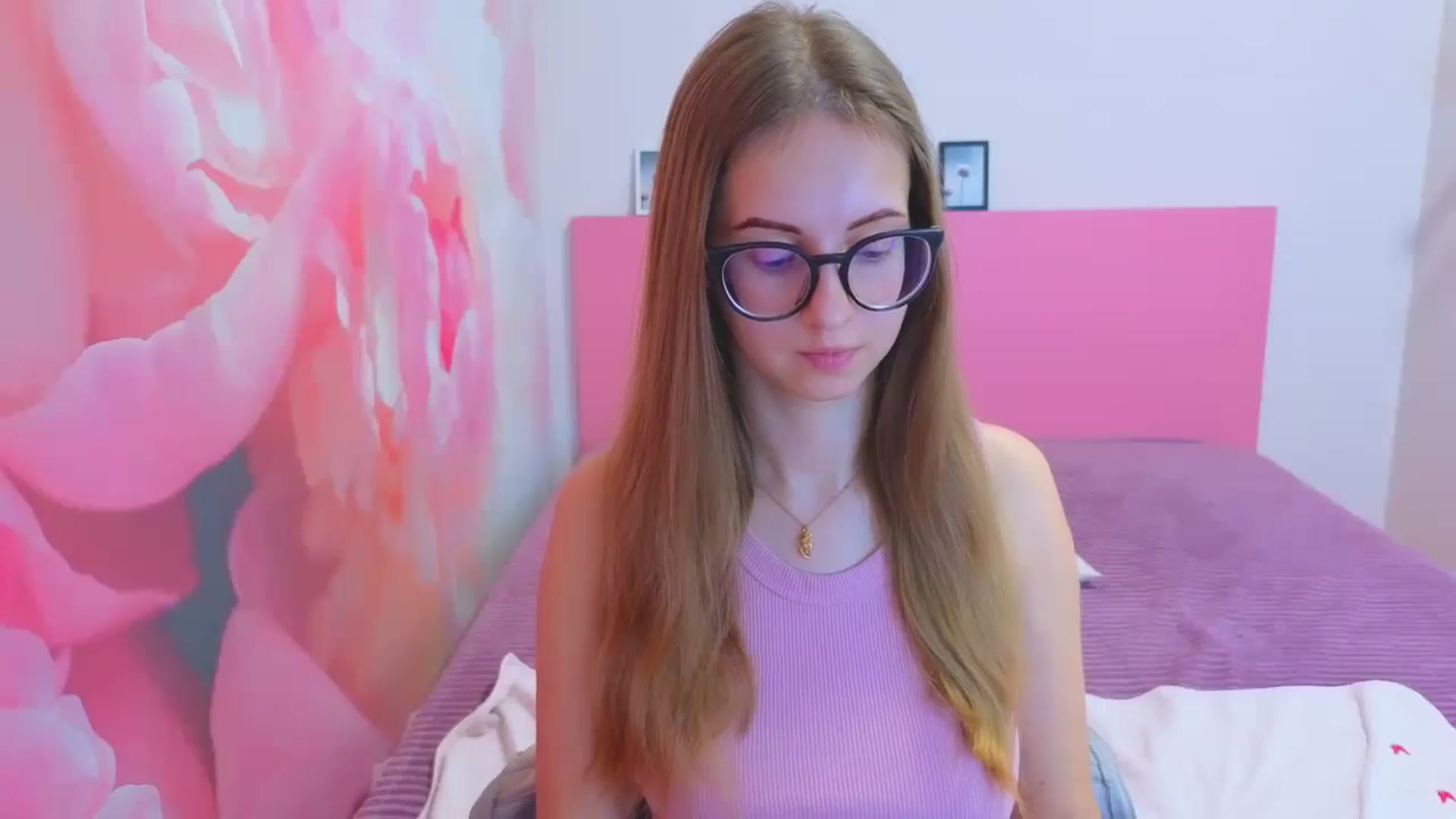 Gallery image thumbnail from Kristina_Adel's myfreecams stream on, 01/09/2026, 08:53 image 3 of 20