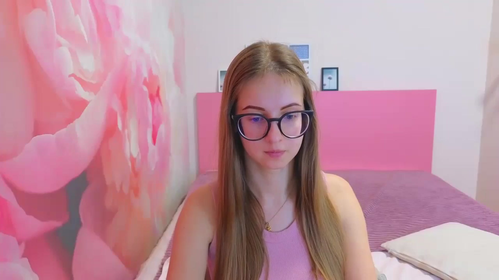 Gallery image thumbnail from Kristina_Adel's myfreecams stream on, 01/12/2026, 10:58 image 4 of 20