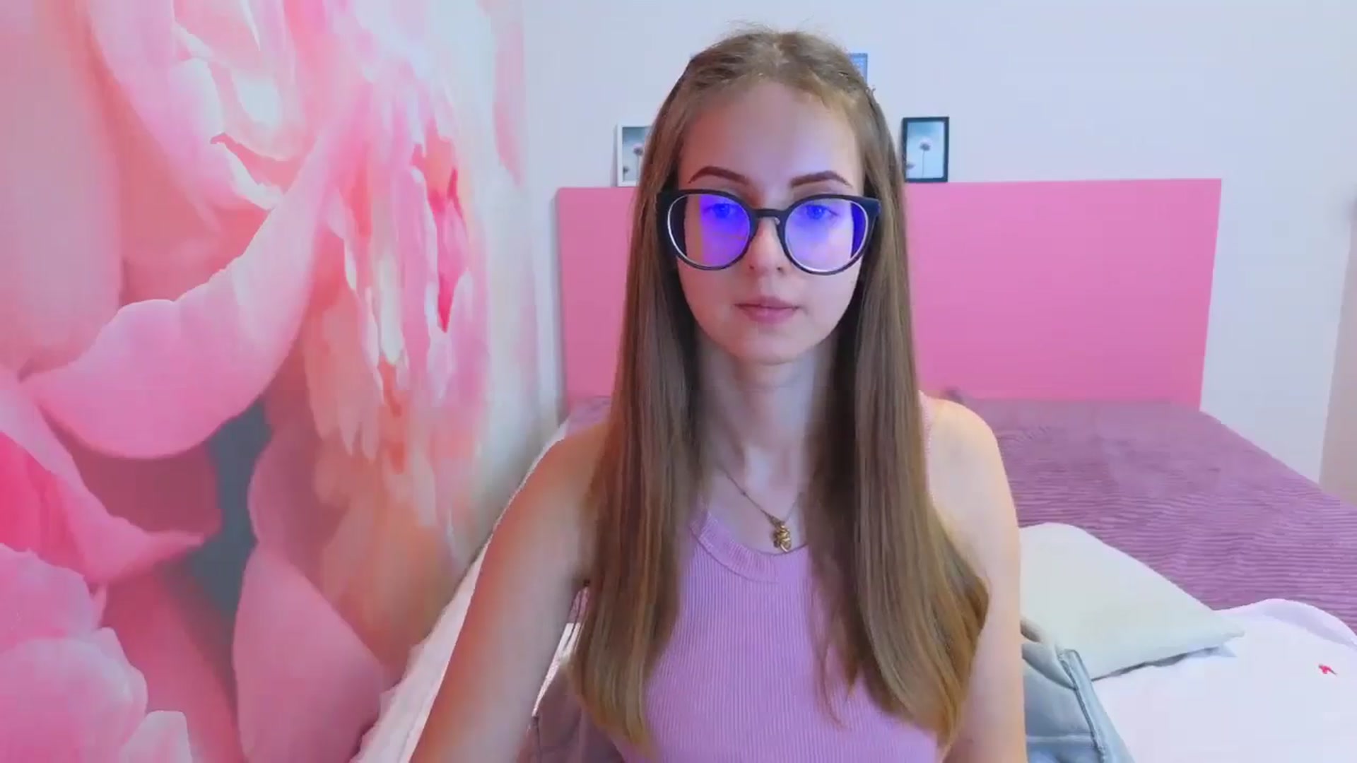 Gallery image thumbnail from Kristina_Adel's myfreecams stream on, 01/14/2026, 09:33 image 13 of 20