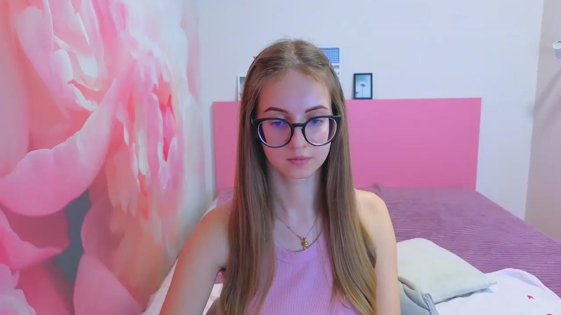 Gallery image thumbnail from Kristina_Adel's myfreecams stream on, 01/14/2026, 09:33 image 19 of 20