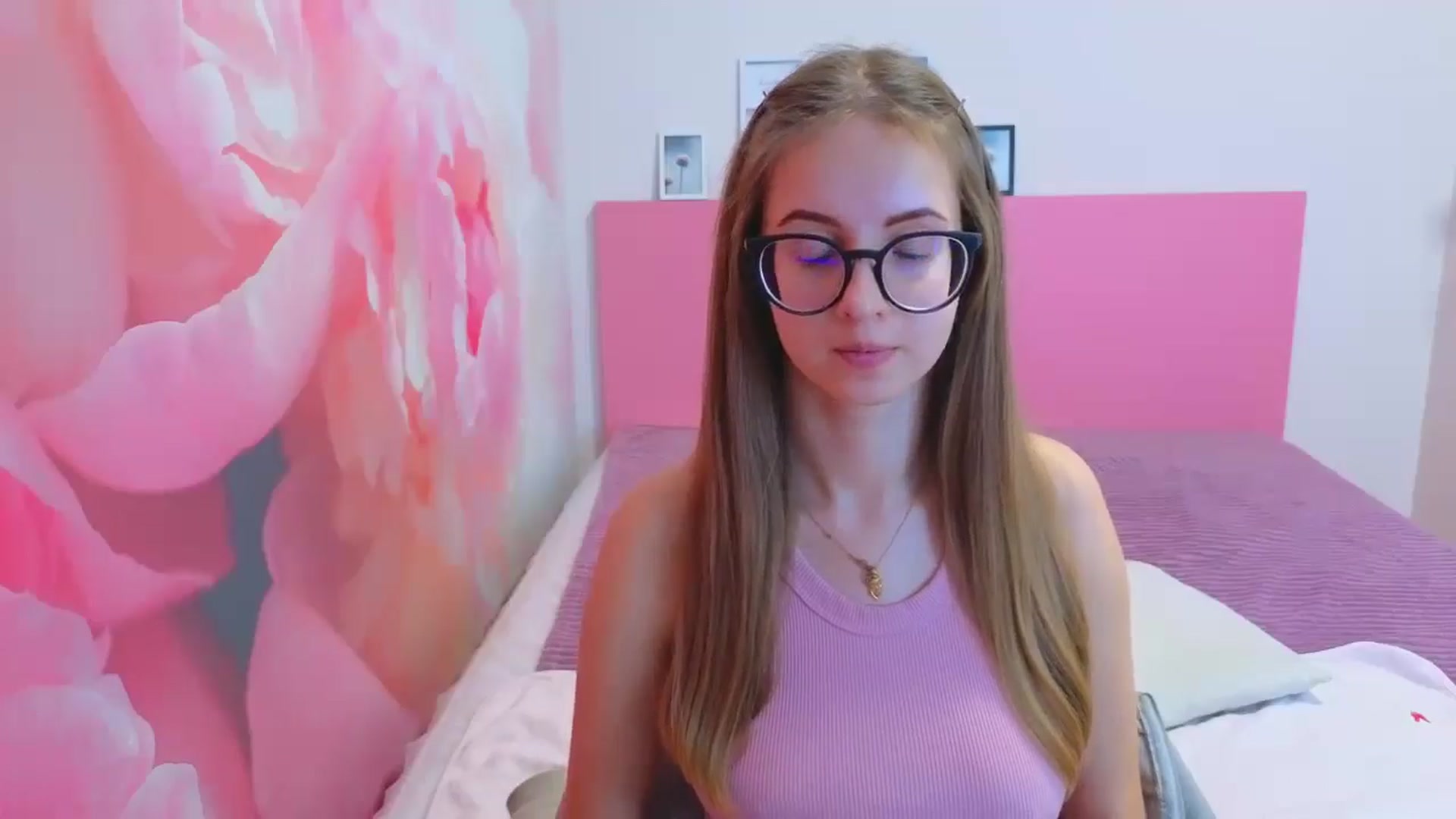 Gallery image thumbnail from Kristina_Adel's myfreecams stream on, 01/14/2026, 09:33 image 2 of 20