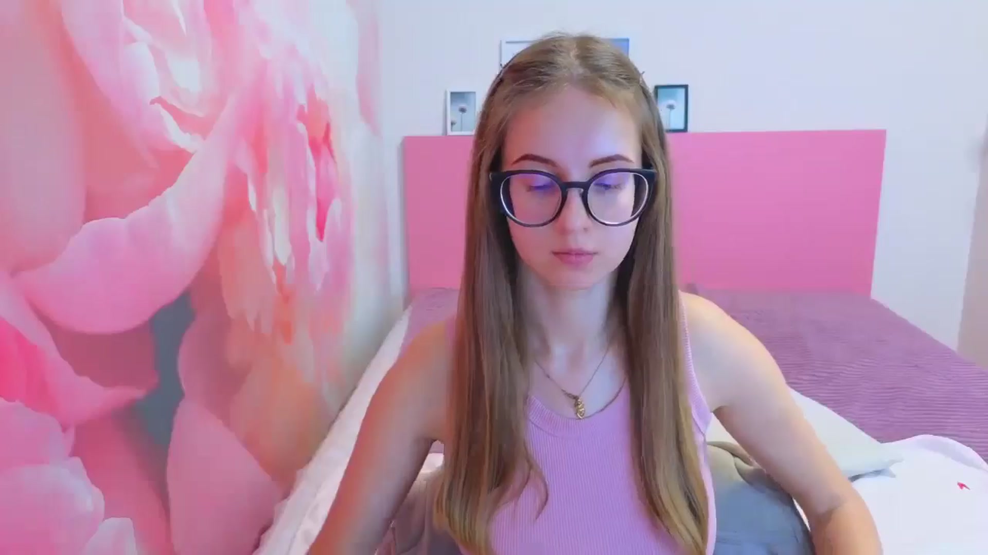 Gallery image thumbnail from Kristina_Adel's myfreecams stream on, 01/14/2026, 09:33 image 6 of 20