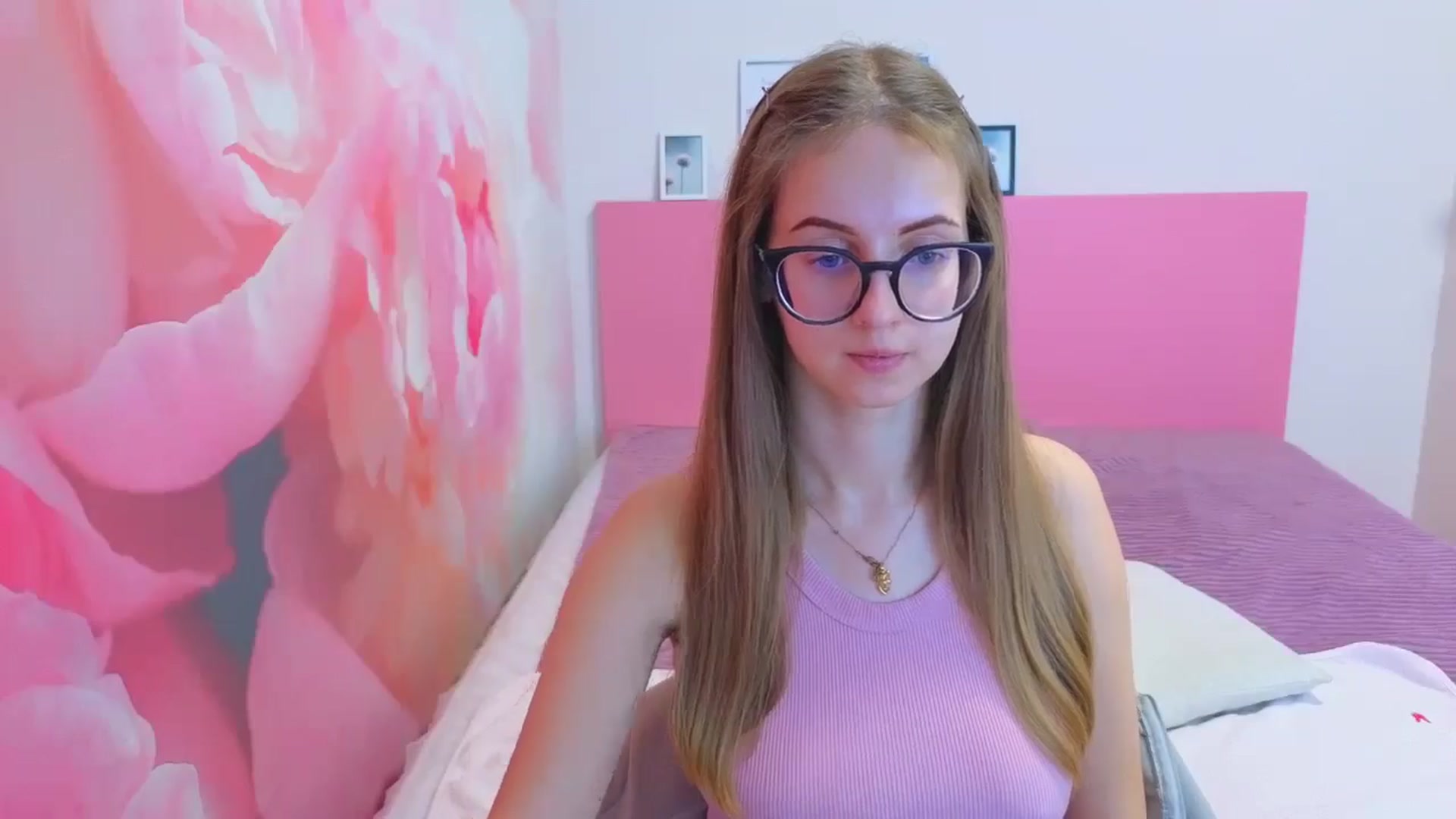 Gallery image thumbnail from Kristina_Adel's myfreecams stream on, 01/14/2026, 09:33 image 3 of 20