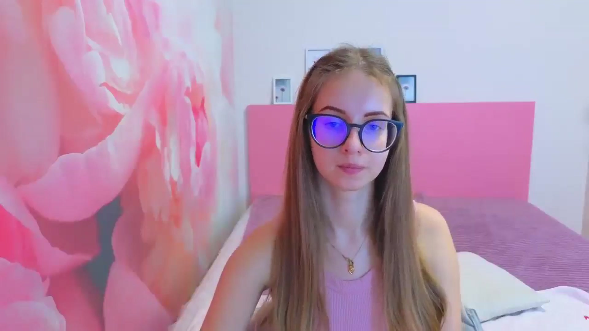 Gallery image thumbnail from Kristina_Adel's myfreecams stream on, 01/14/2026, 10:01 image 8 of 20