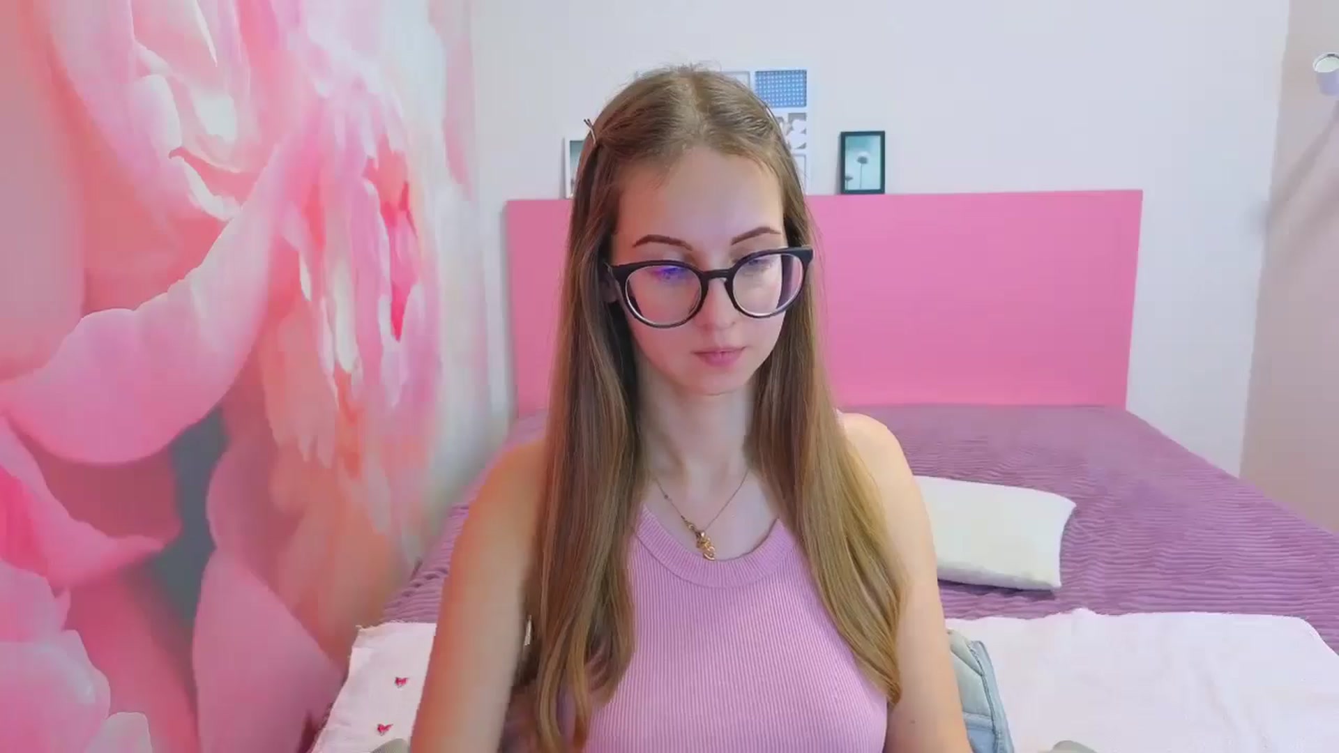 Gallery image thumbnail from Kristina_Adel's myfreecams stream on, 01/15/2026, 10:00 image 6 of 20