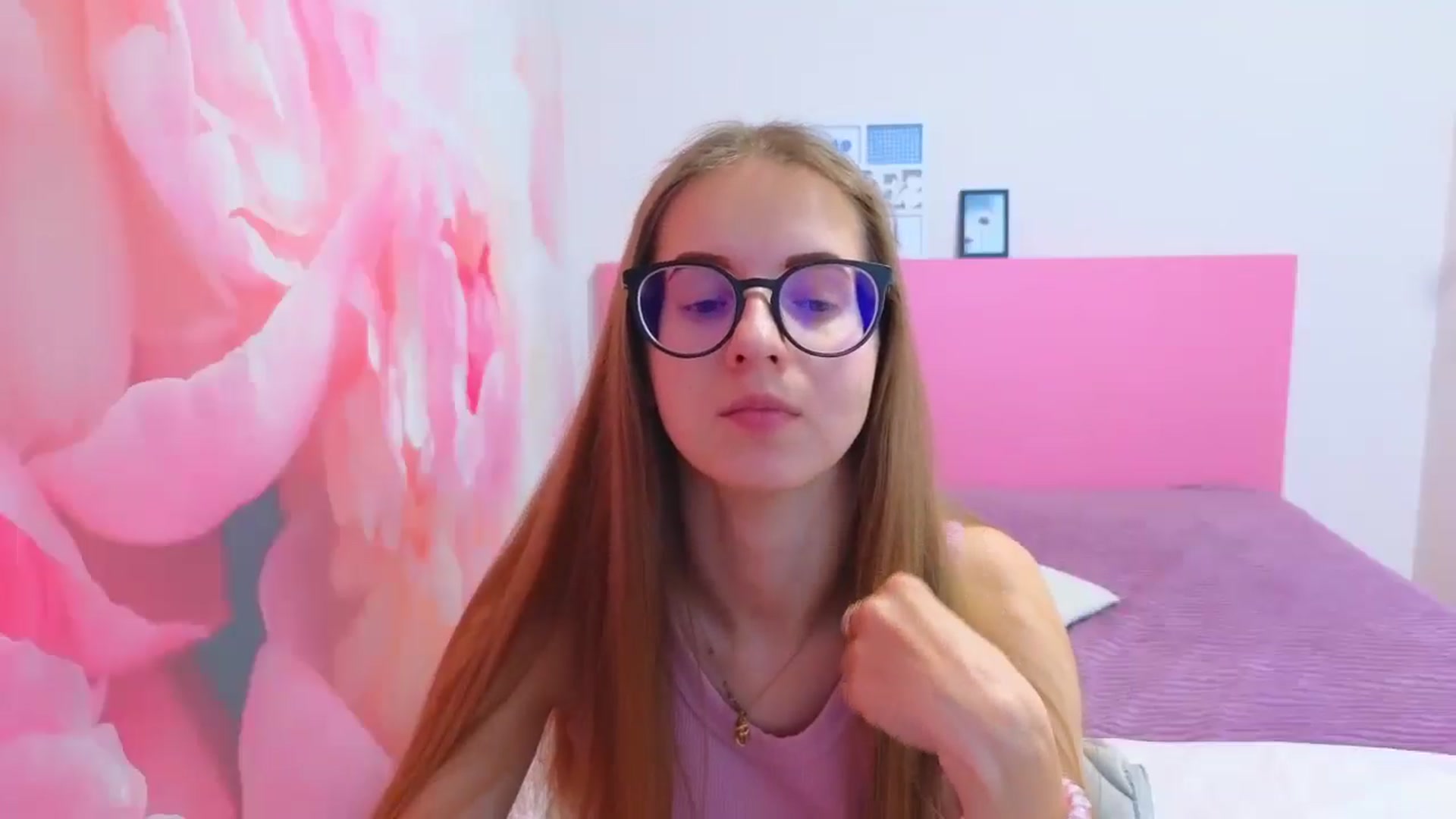 Gallery image thumbnail from Kristina_Adel's myfreecams stream on, 01/16/2026, 09:50 image 4 of 20