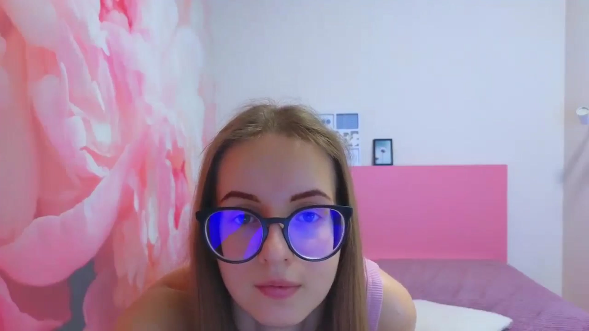 Gallery image thumbnail from Kristina_Adel's myfreecams stream on, 01/17/2026, 10:33 image 15 of 20