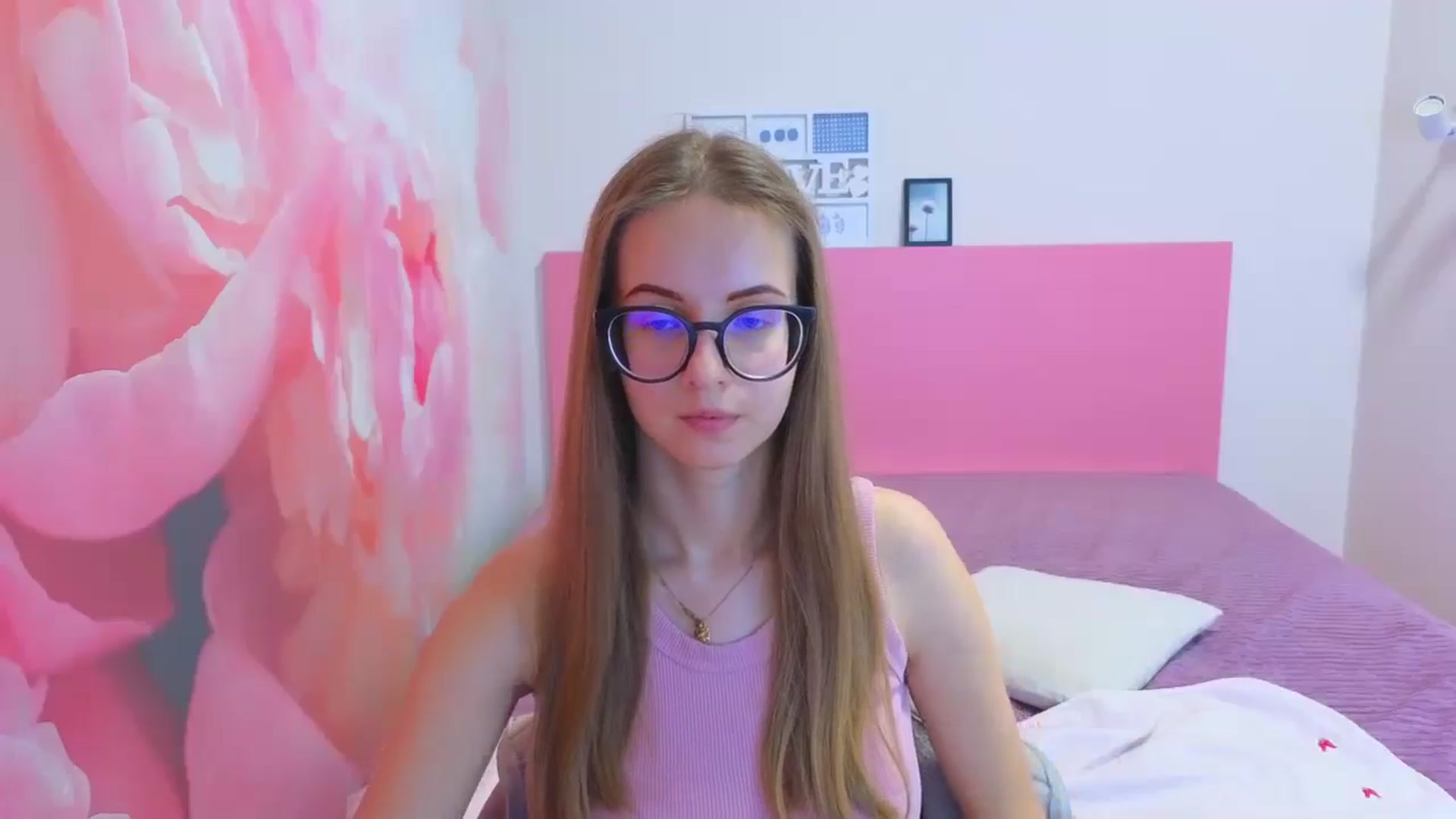 Gallery image thumbnail from Kristina_Adel's myfreecams stream on, 01/17/2026, 10:33 image 13 of 20