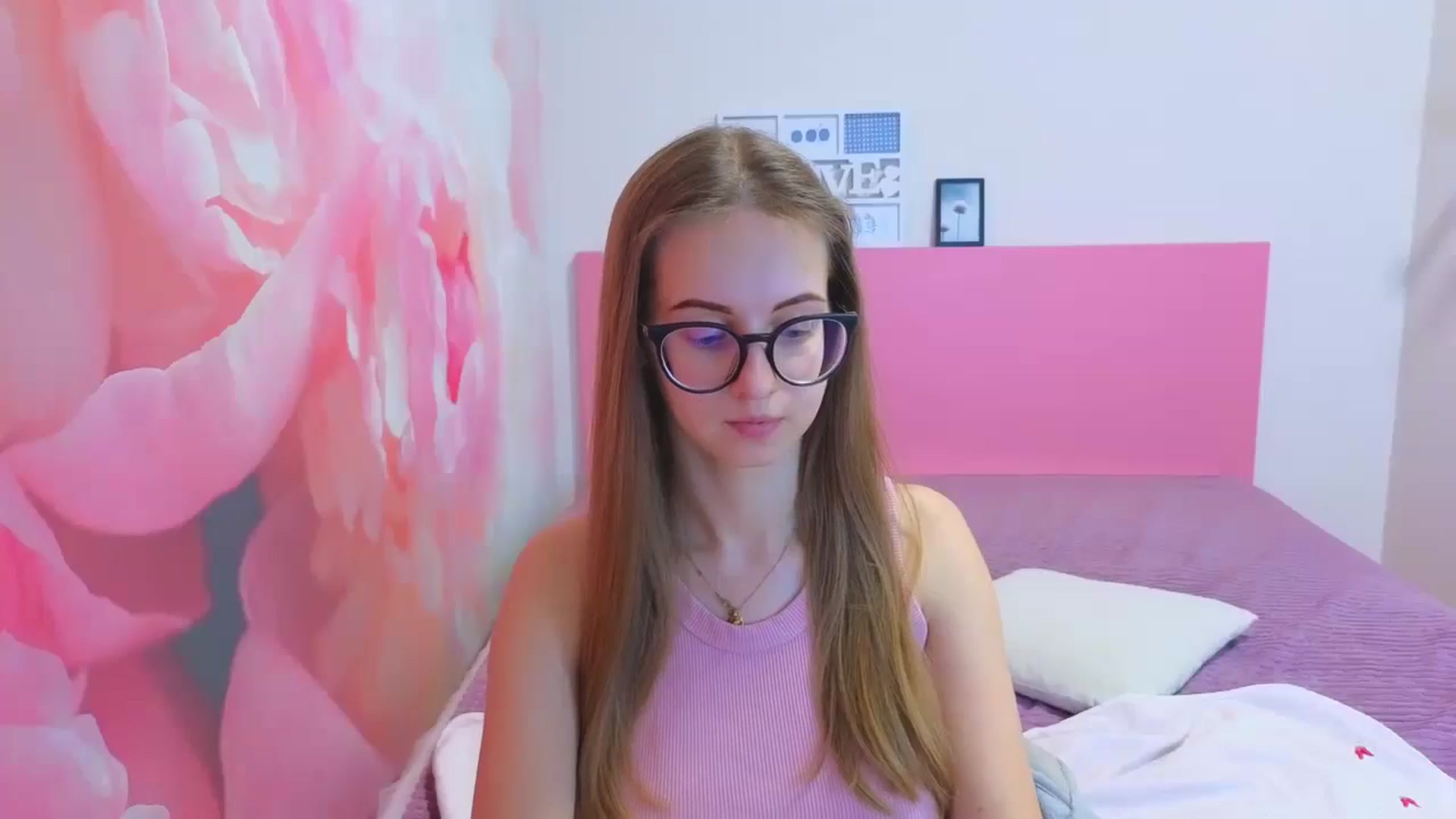 Gallery image thumbnail from Kristina_Adel's myfreecams stream on, 01/17/2026, 10:33 image 6 of 20