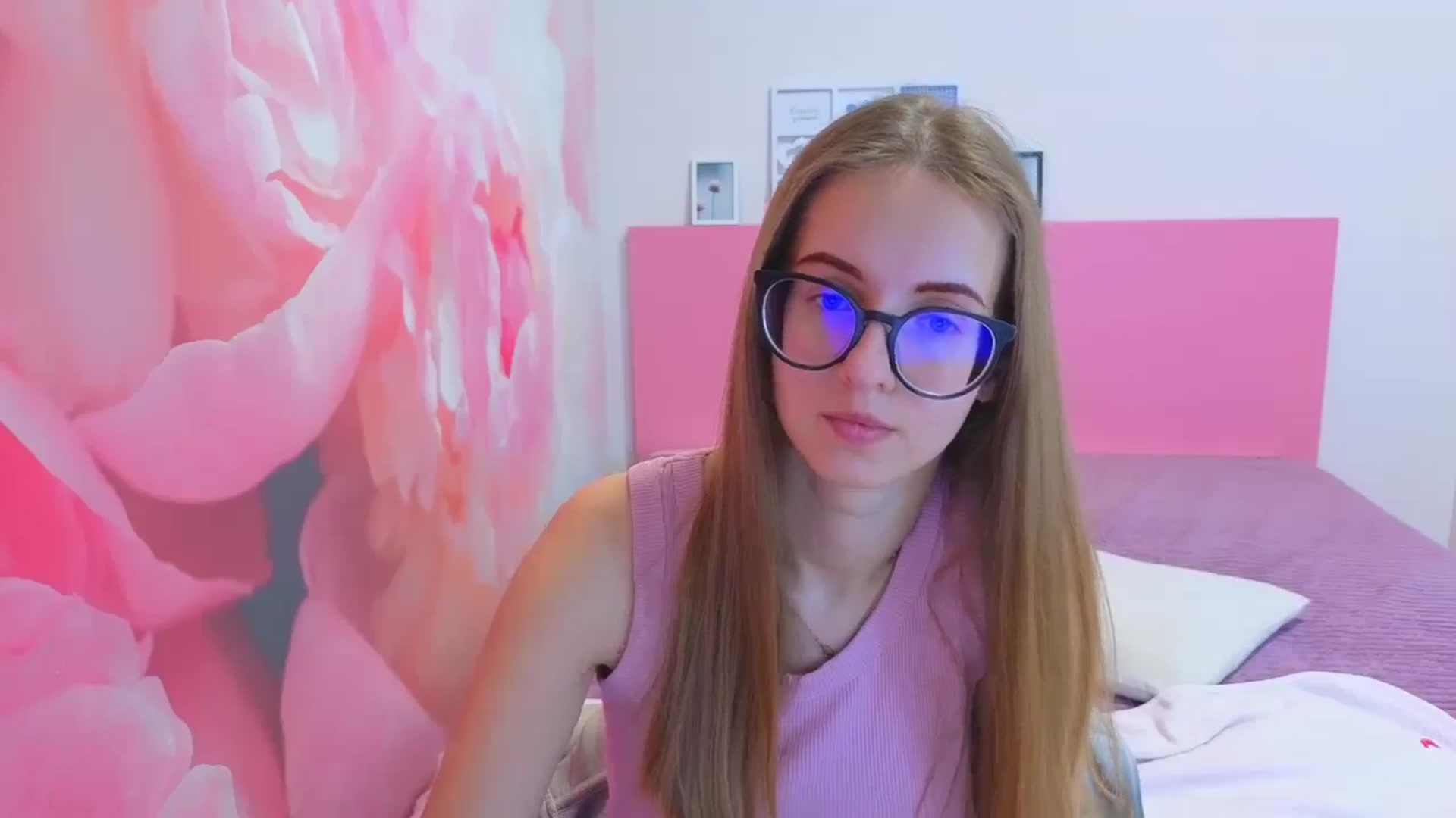 Gallery image thumbnail from Kristina_Adel's myfreecams stream on, 01/17/2026, 11:58 image 12 of 20